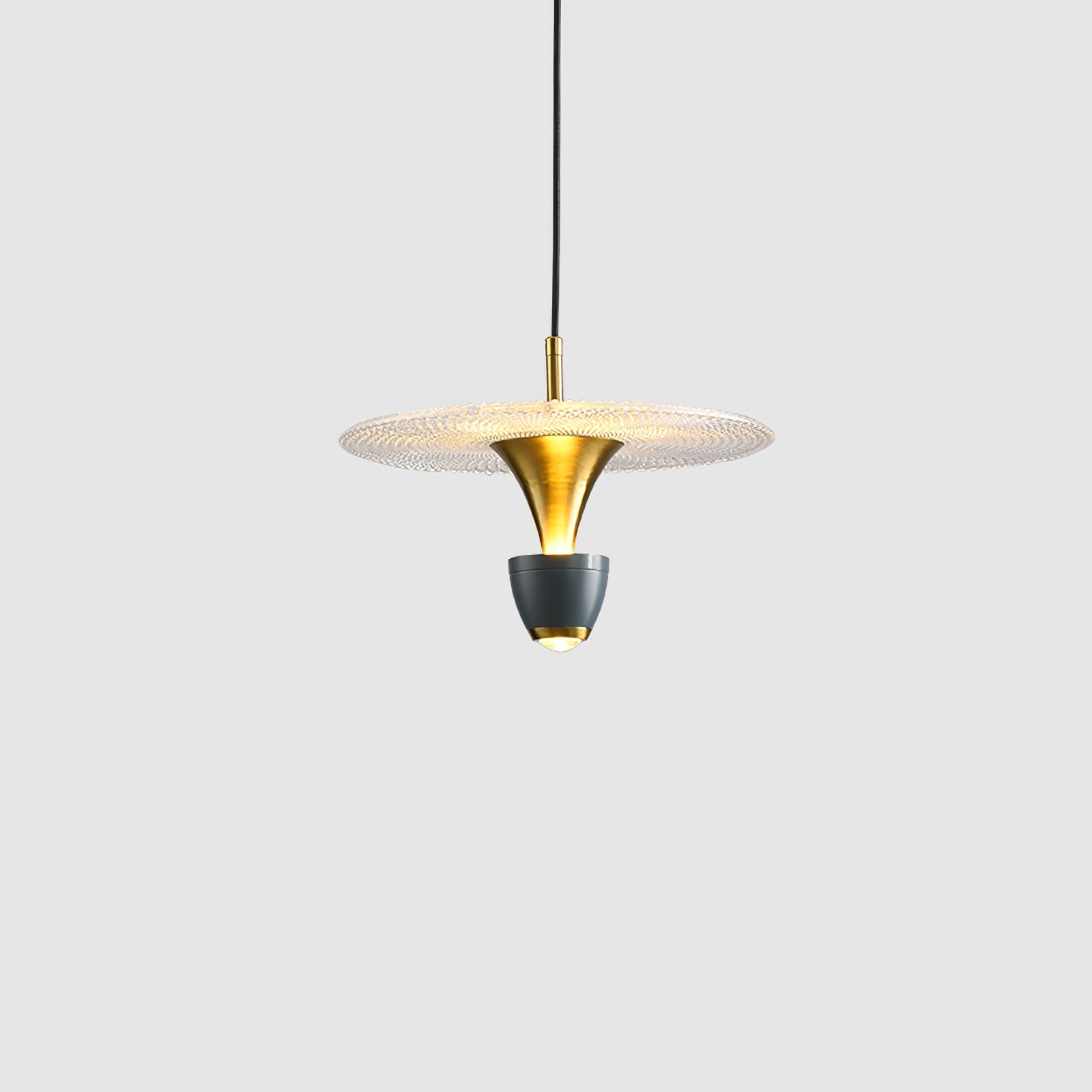 ASTONIA AERODYNAMIC GLASS HANGING LAMP