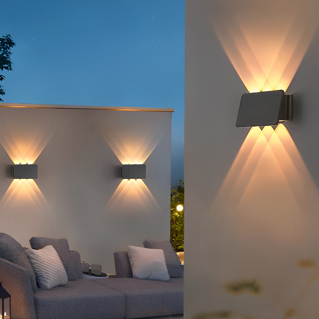 RIVERTON SOLAR-POWERED ILLUMINATION WALL SCONCE