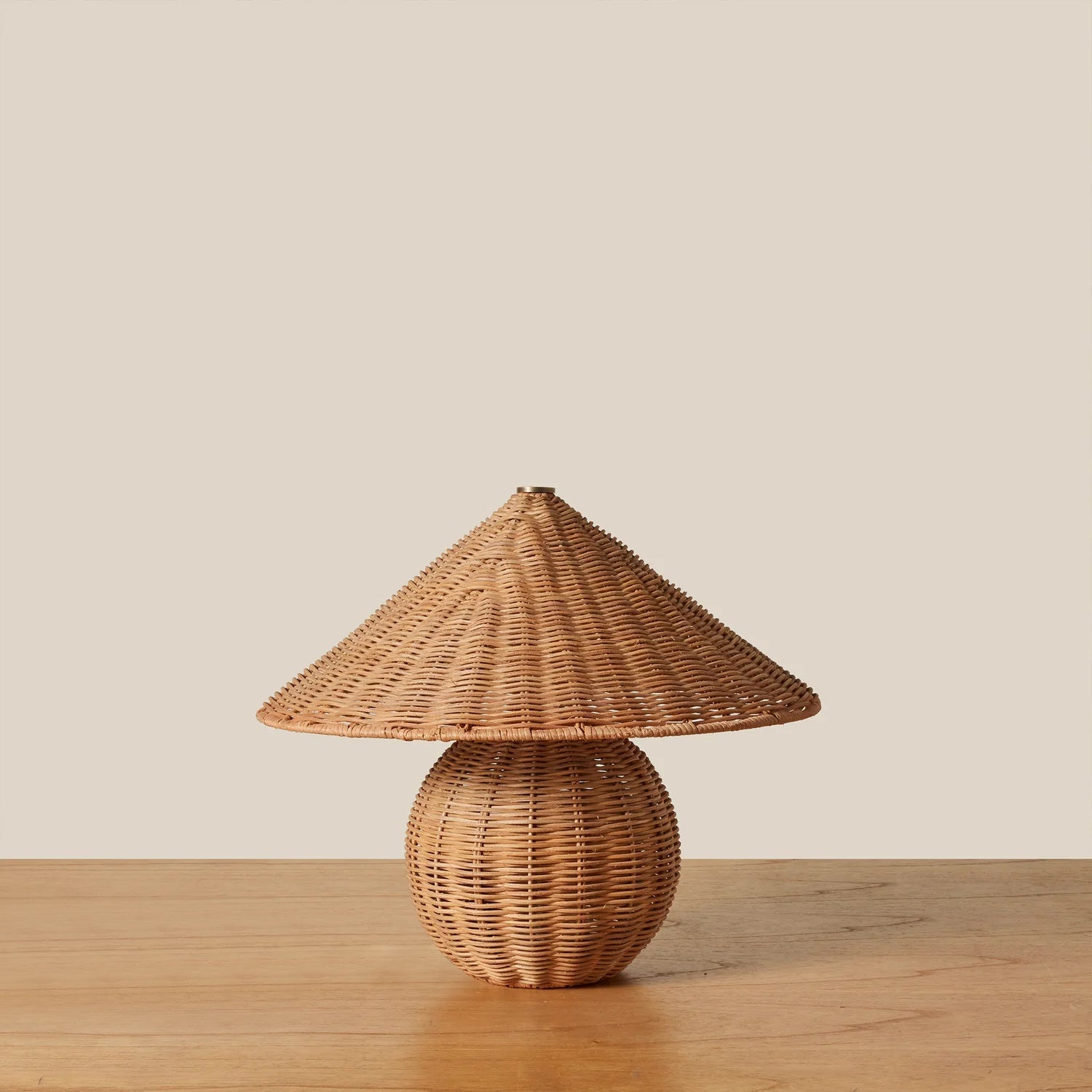 FENWICK WHIRL TABLE LANTERN