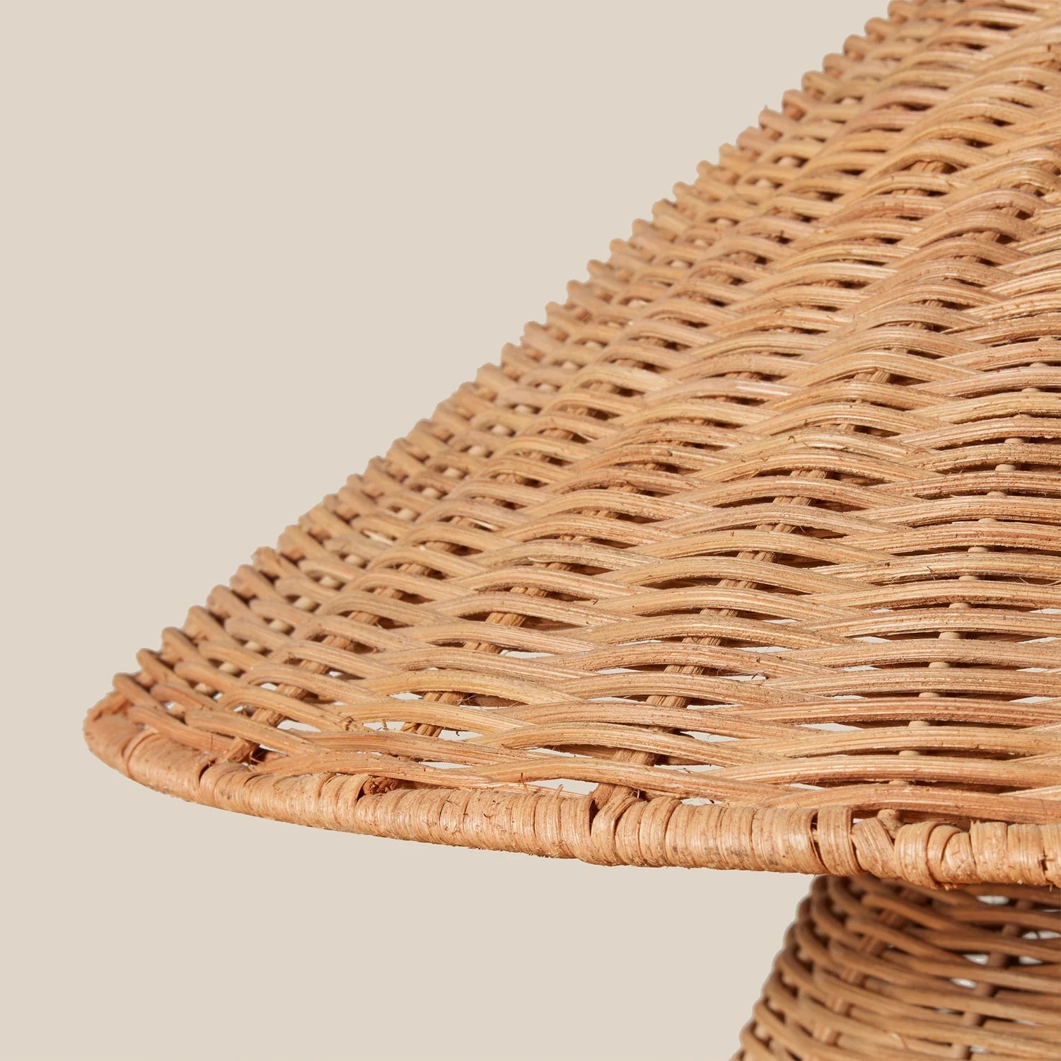 FENWICK WHIRL TABLE LANTERN