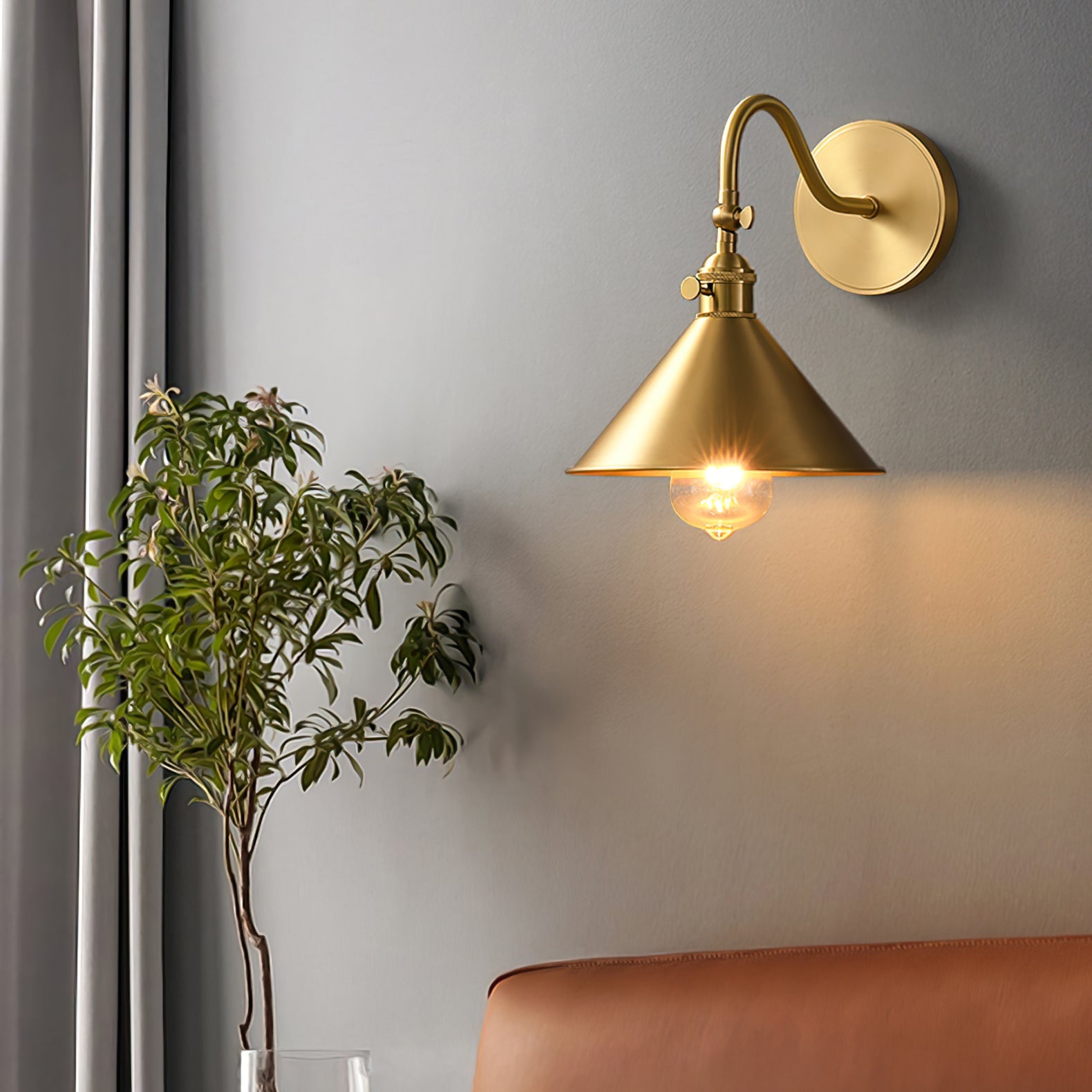 Ravenswood Illuminated Wall Sconce