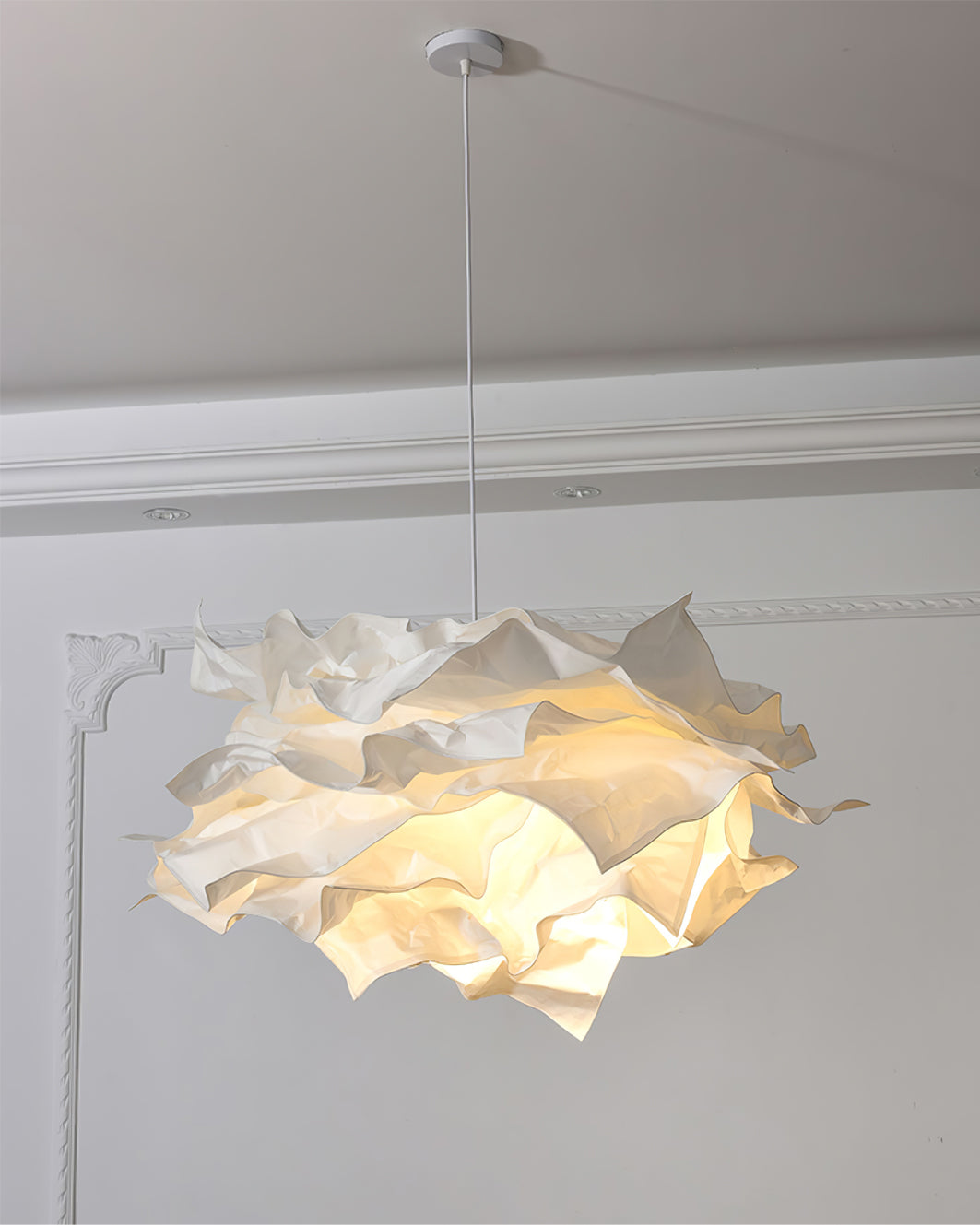 RAVENSDALE HANGING GLOBE LANTERN