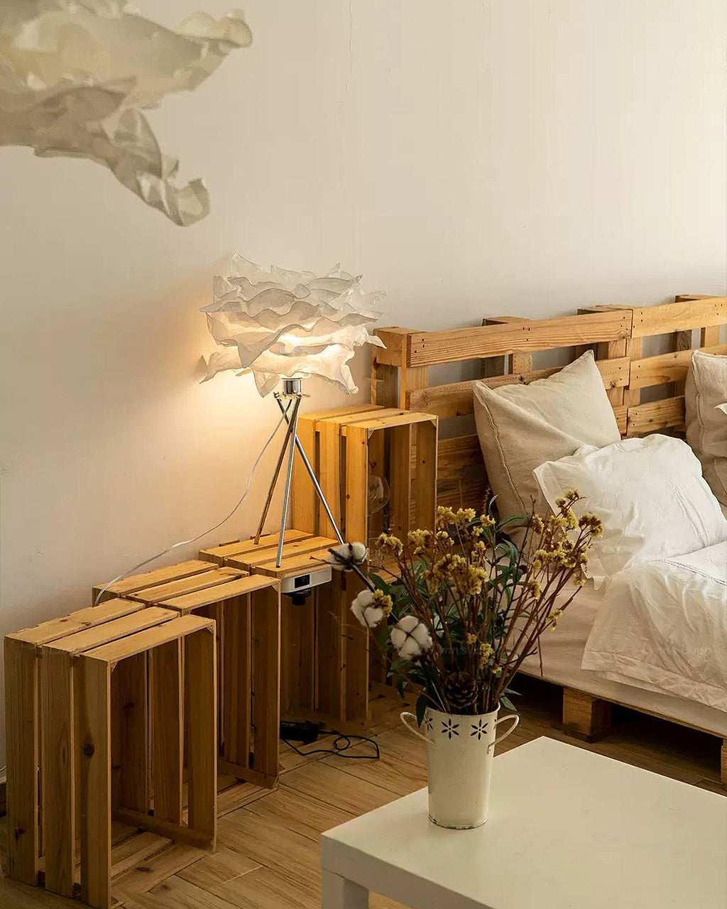 RAVENSHIRE HEMLOCK TABLE ILLUMINATOR