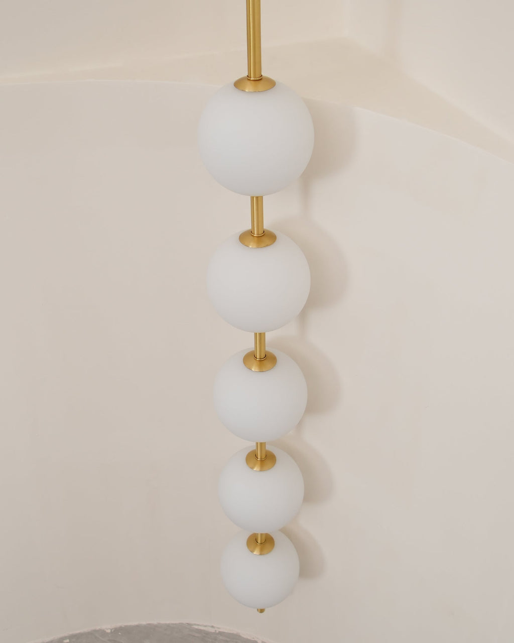 WINDSOR SPHERE MURAL LANTERN