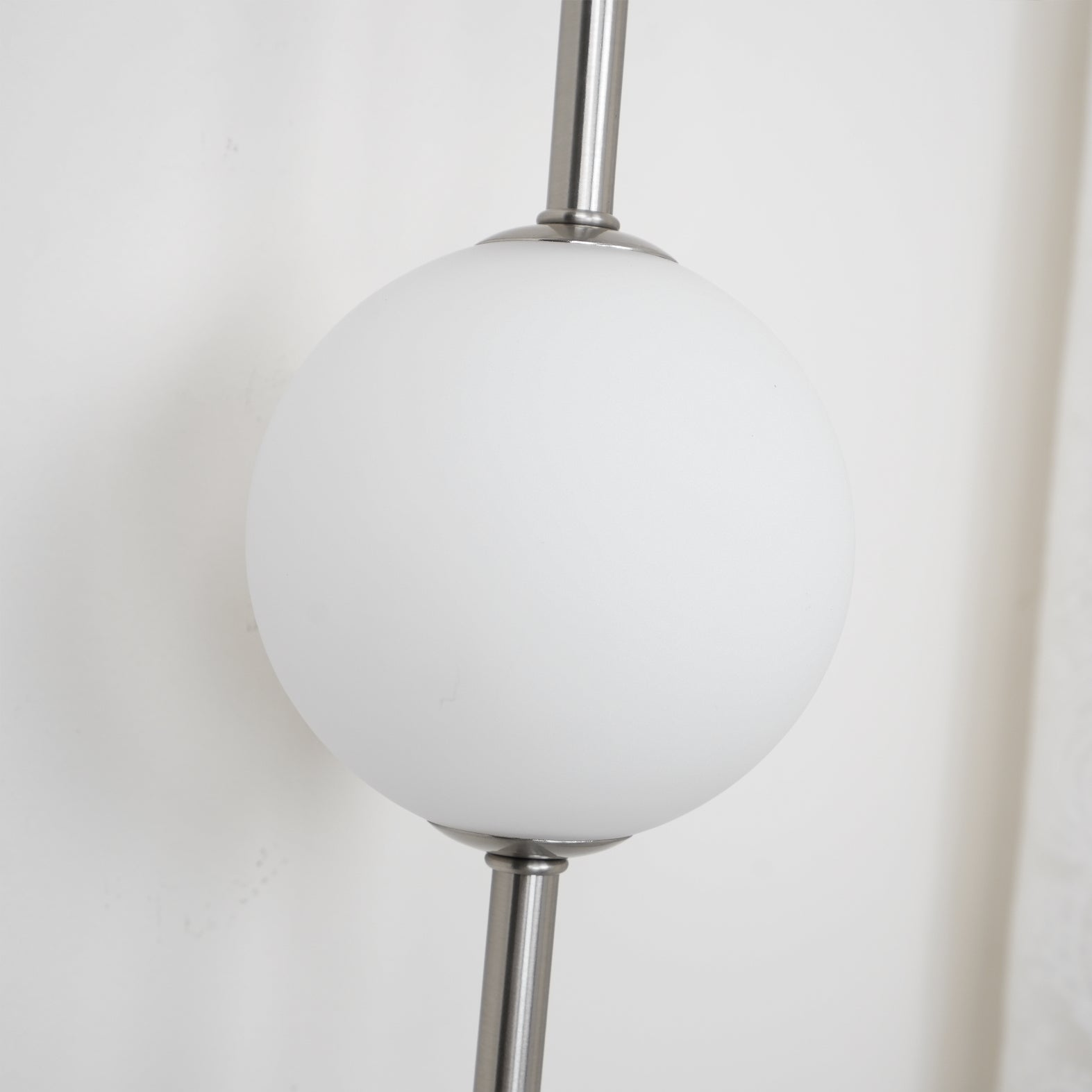 WINDSOR SPHERE MURAL LANTERN