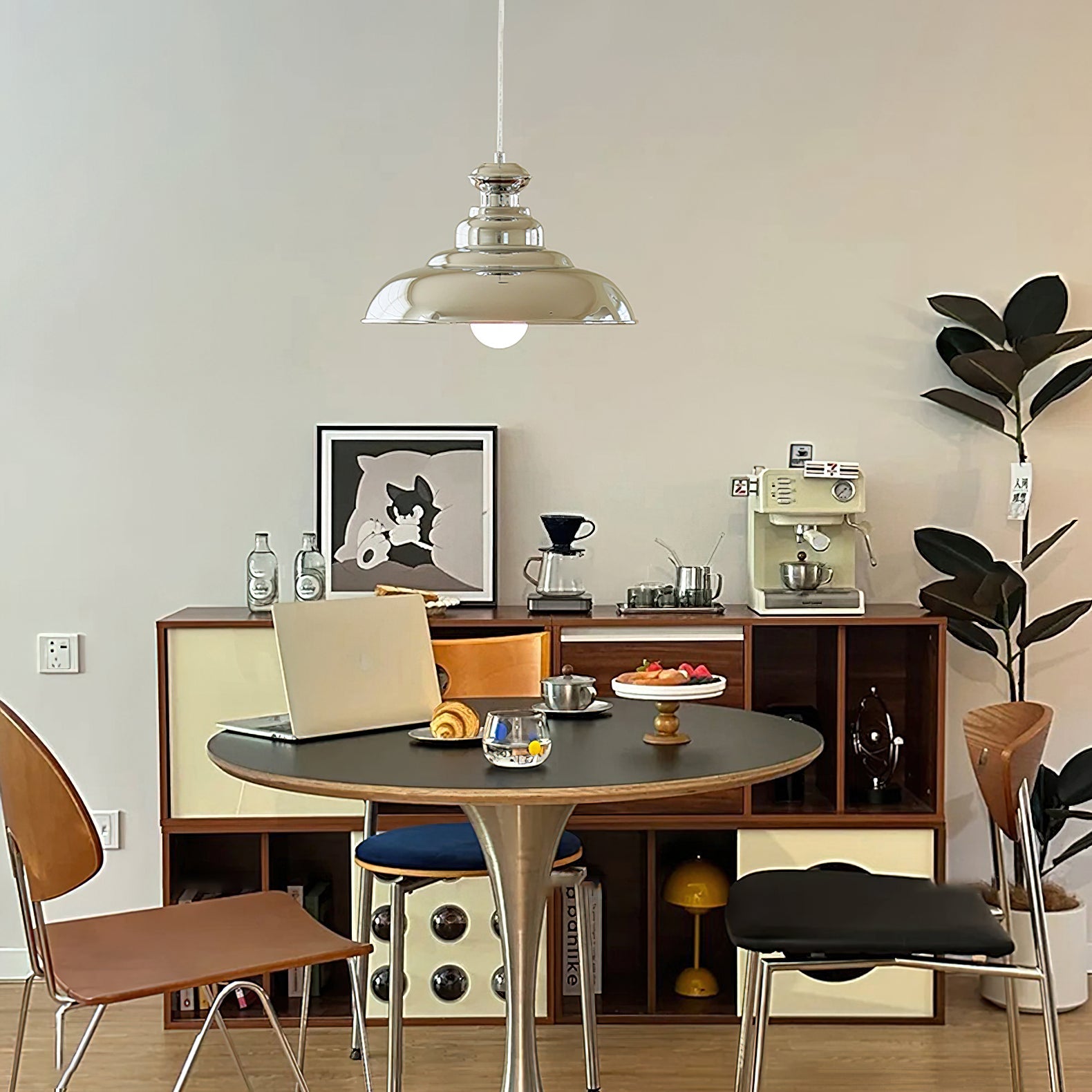 FENWICK GLASS BELL PENDANT LUMINAIRE
