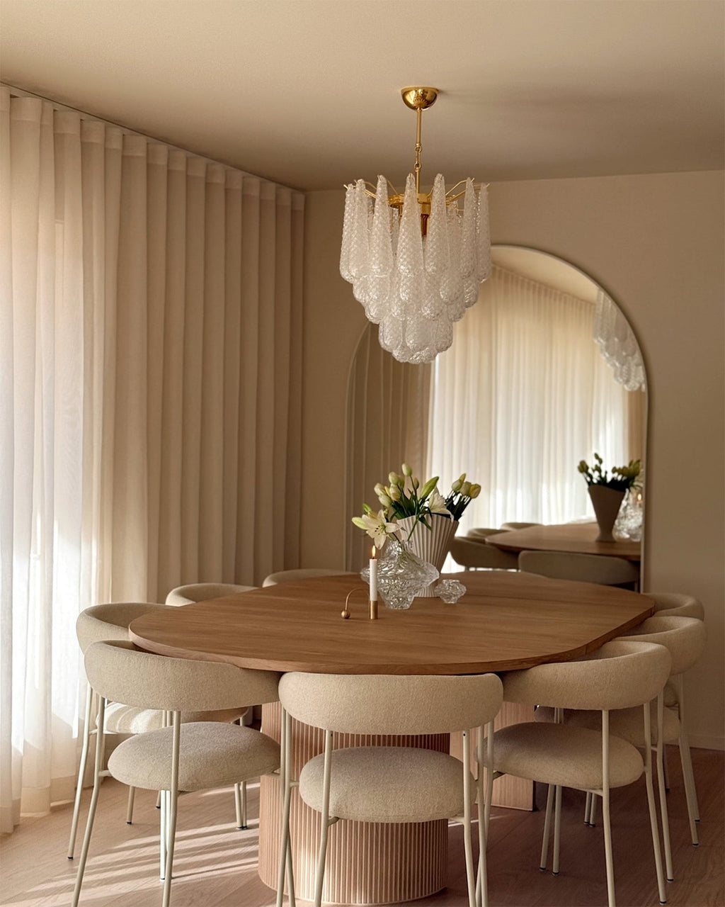 WINDSOR TEARDROP CRYSTAL LUMINAIRE