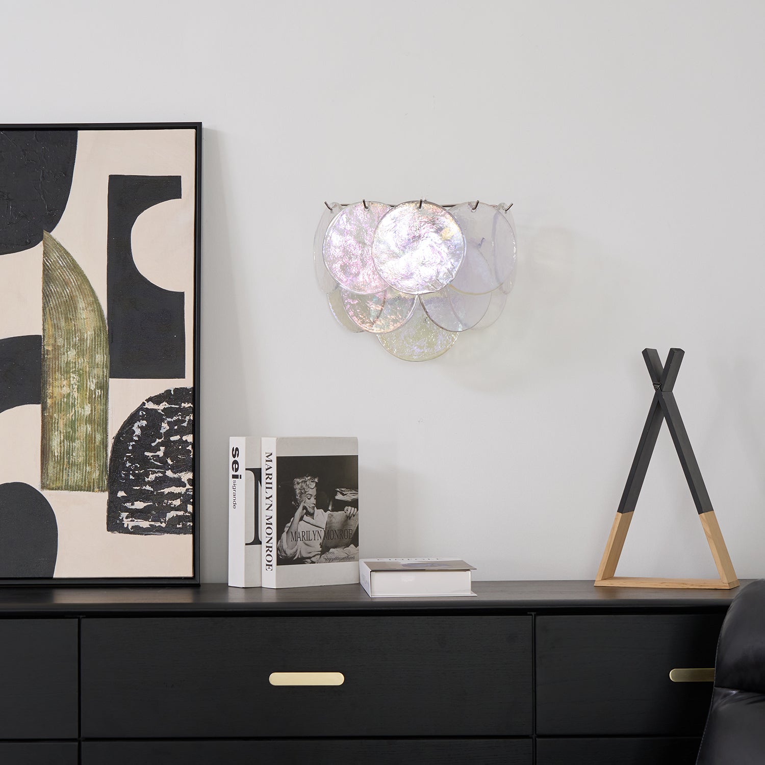 RAVENHALL CIRCULAR ILLUMINATION WALL SCONCE