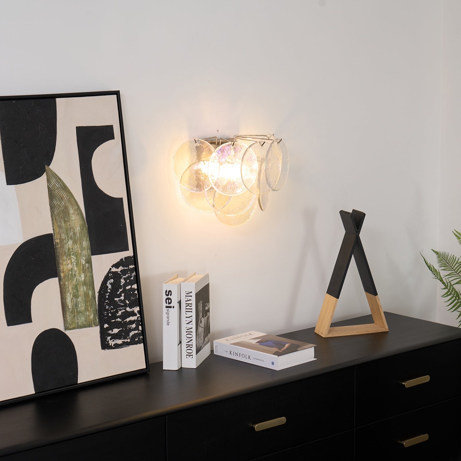 RAVENHALL CIRCULAR ILLUMINATION WALL SCONCE