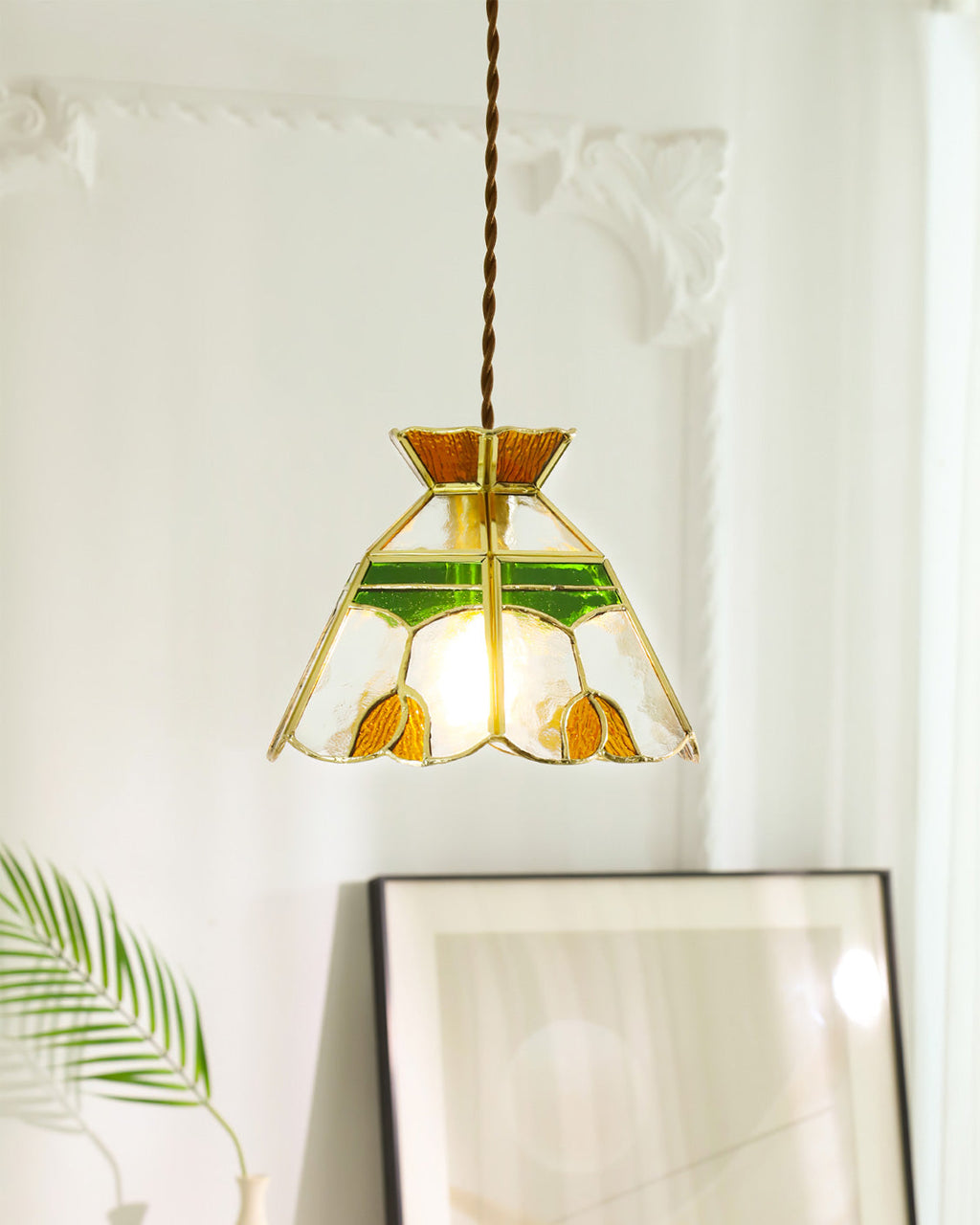 WINTHORPE CRYSTAL DRUM PENDANT