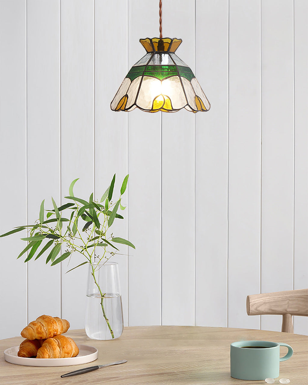 WINTHORPE CRYSTAL DRUM PENDANT