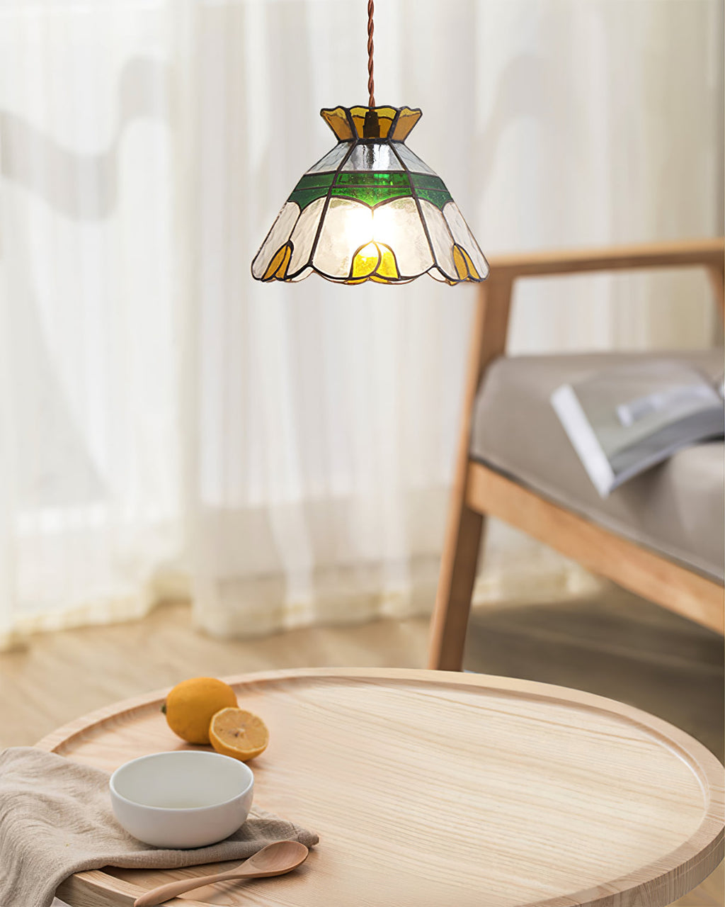 WINTHORPE CRYSTAL DRUM PENDANT
