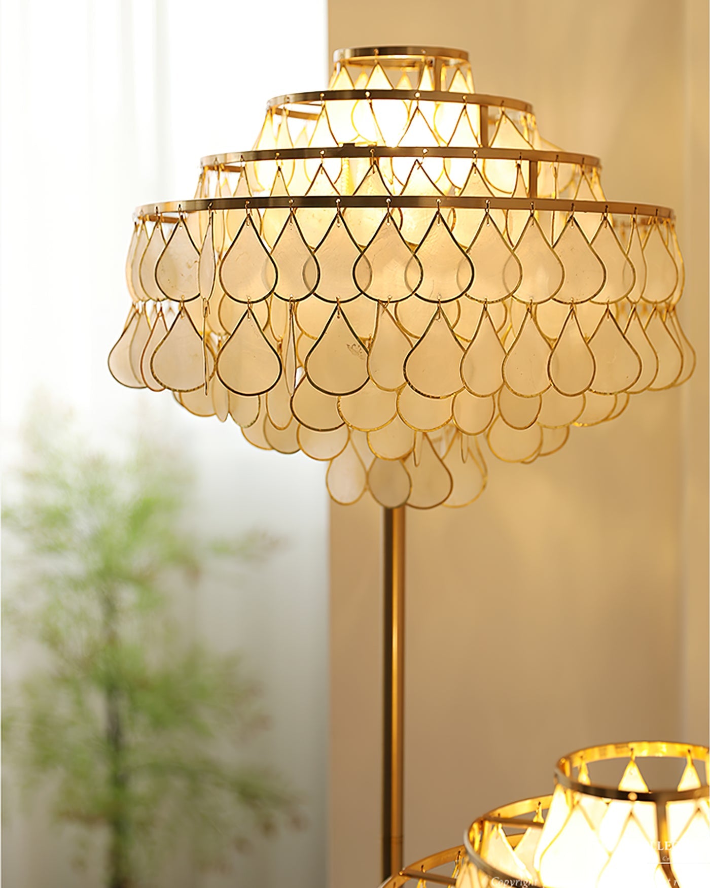 MERIDIAN PEARLIZED CONCH FLOOR LANTERN