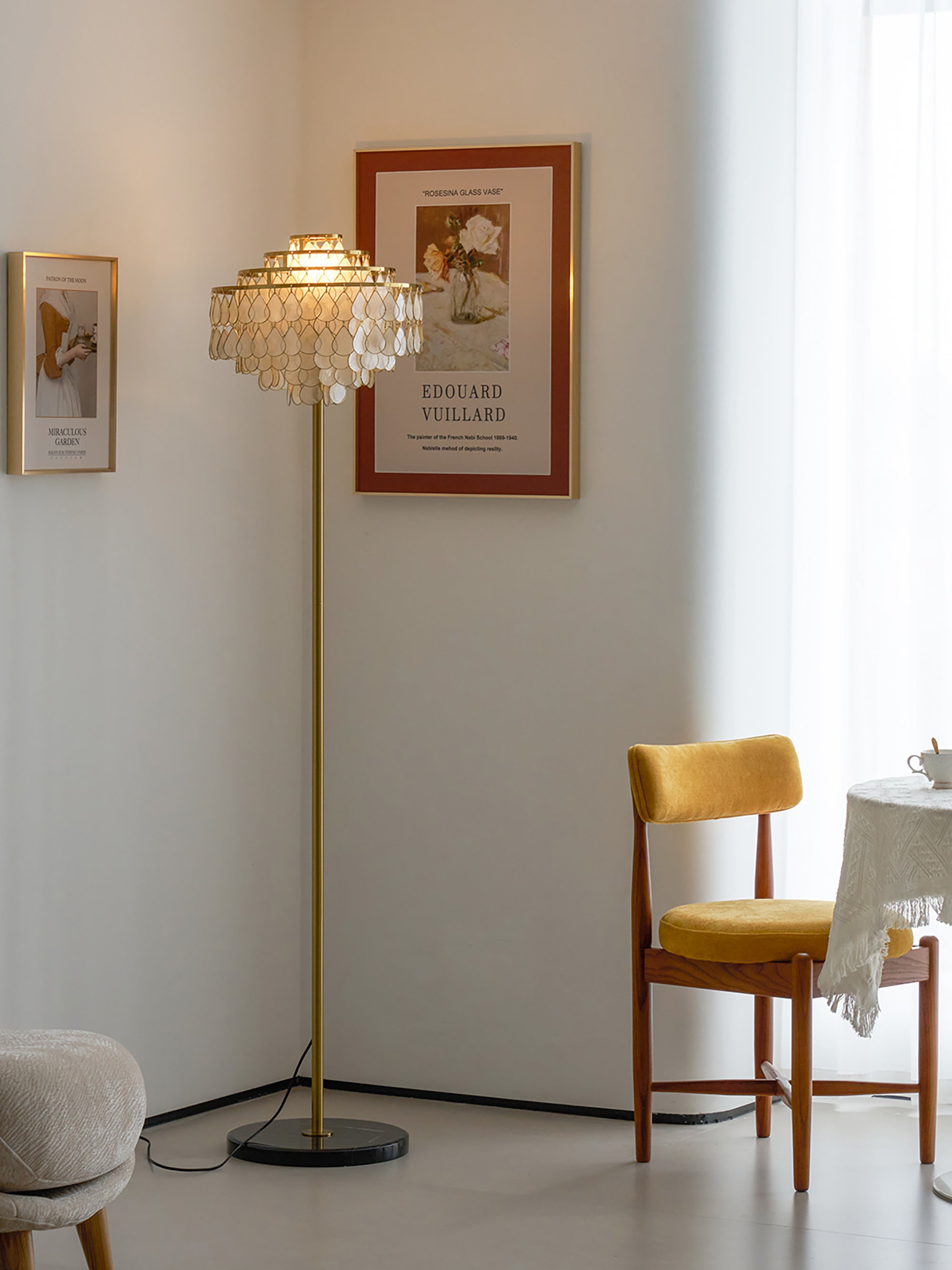 MERIDIAN PEARLIZED CONCH FLOOR LANTERN