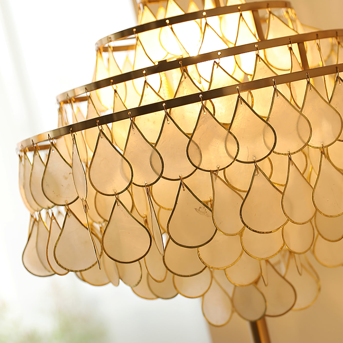 MERIDIAN PEARLIZED CONCH FLOOR LANTERN