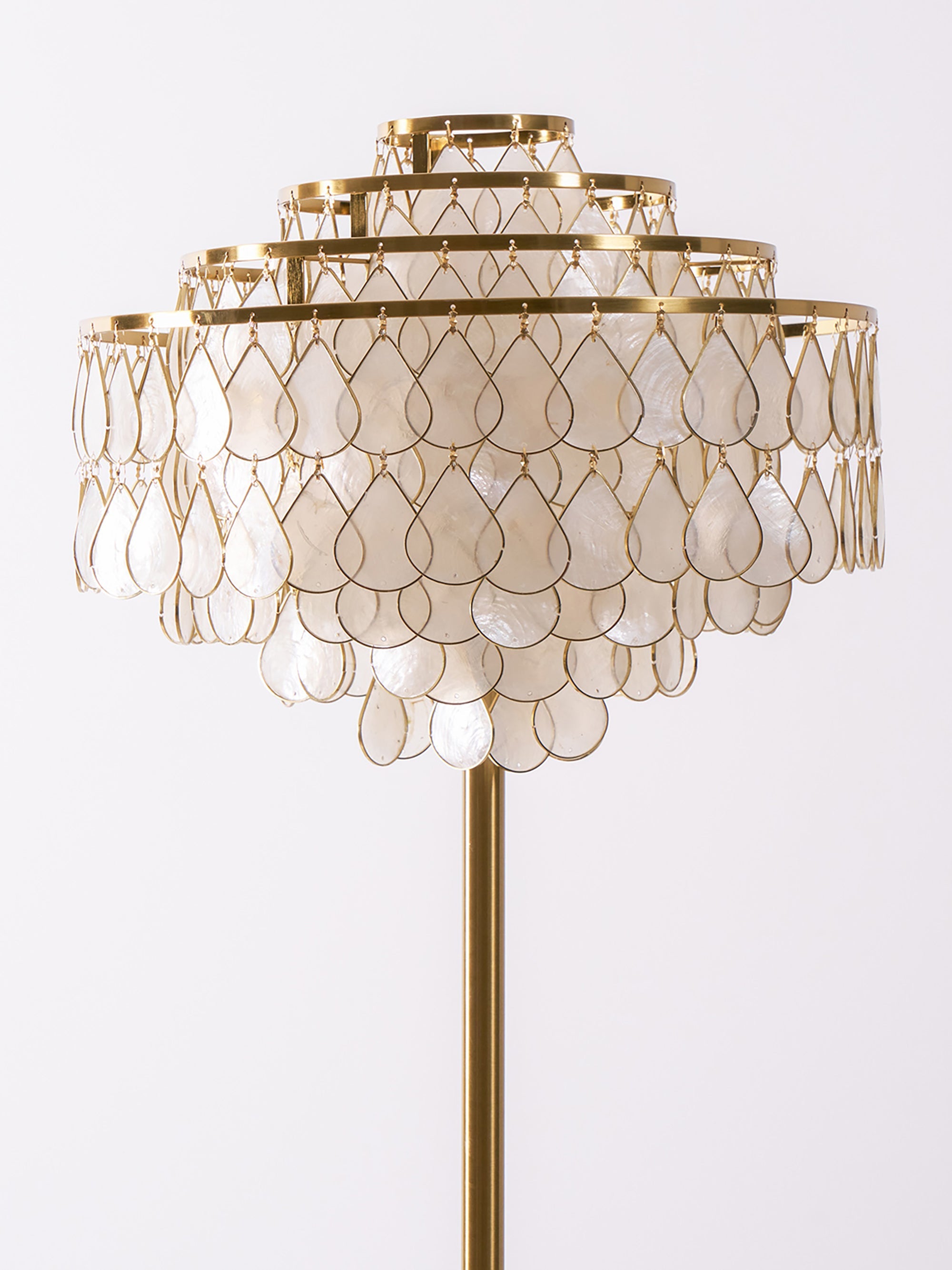 MERIDIAN PEARLIZED CONCH FLOOR LANTERN