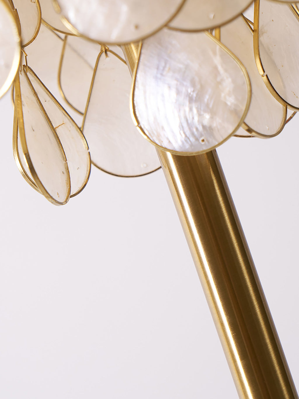 MERIDIAN PEARLIZED CONCH FLOOR LANTERN
