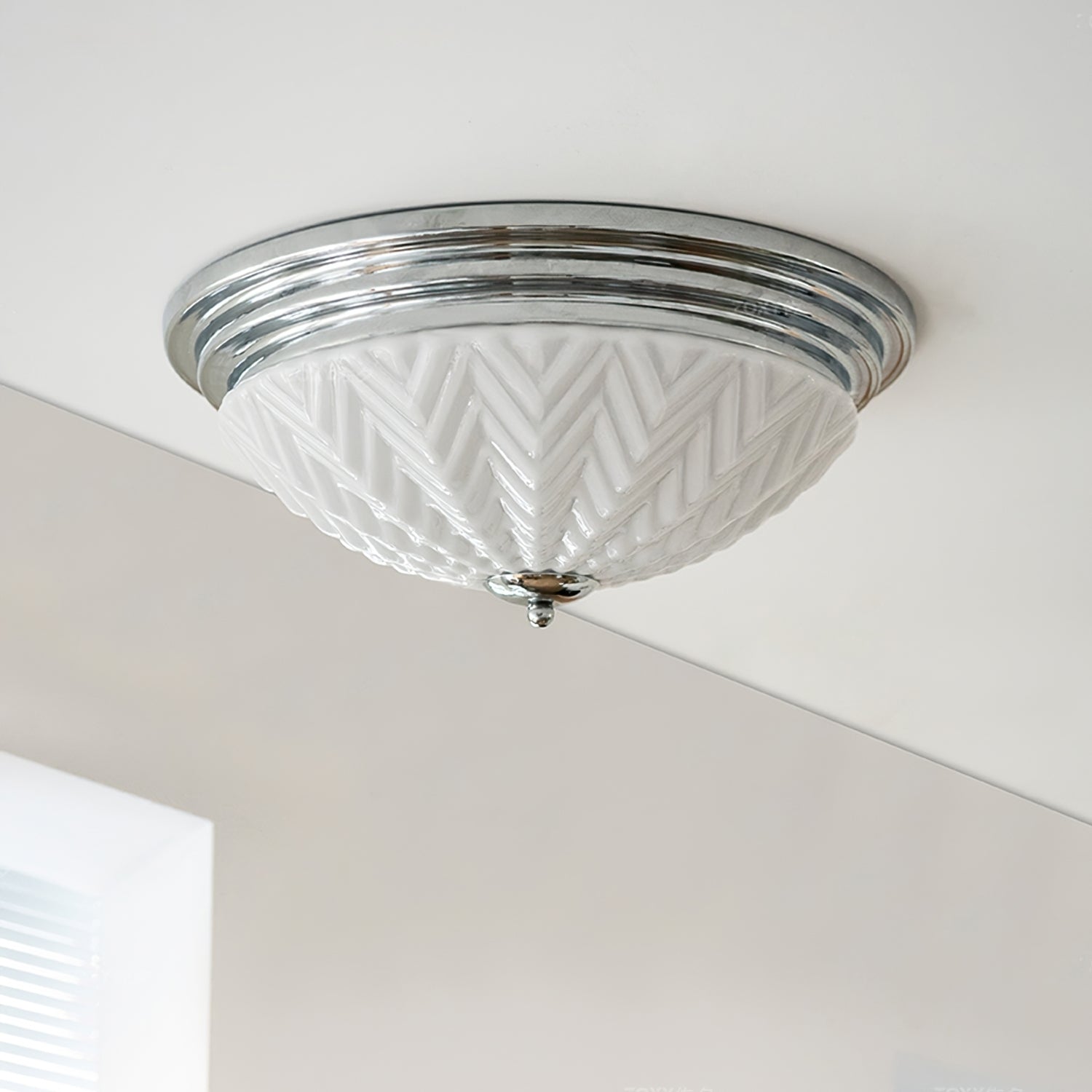 WINCHESTER AMBER GLASS VOLUME LIGHT