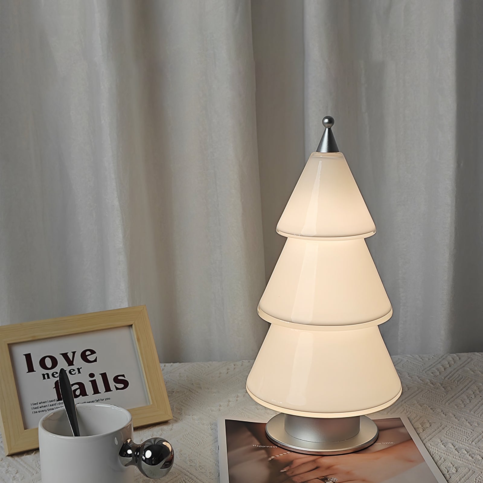 WINTHROP LUMINOUS ORB TABLE LIGHT