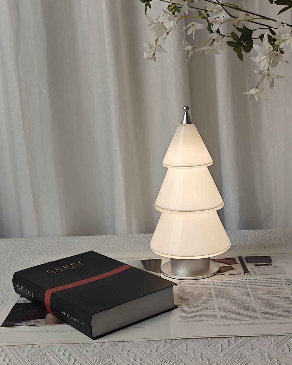 WINTHROP LUMINOUS ORB TABLE LIGHT