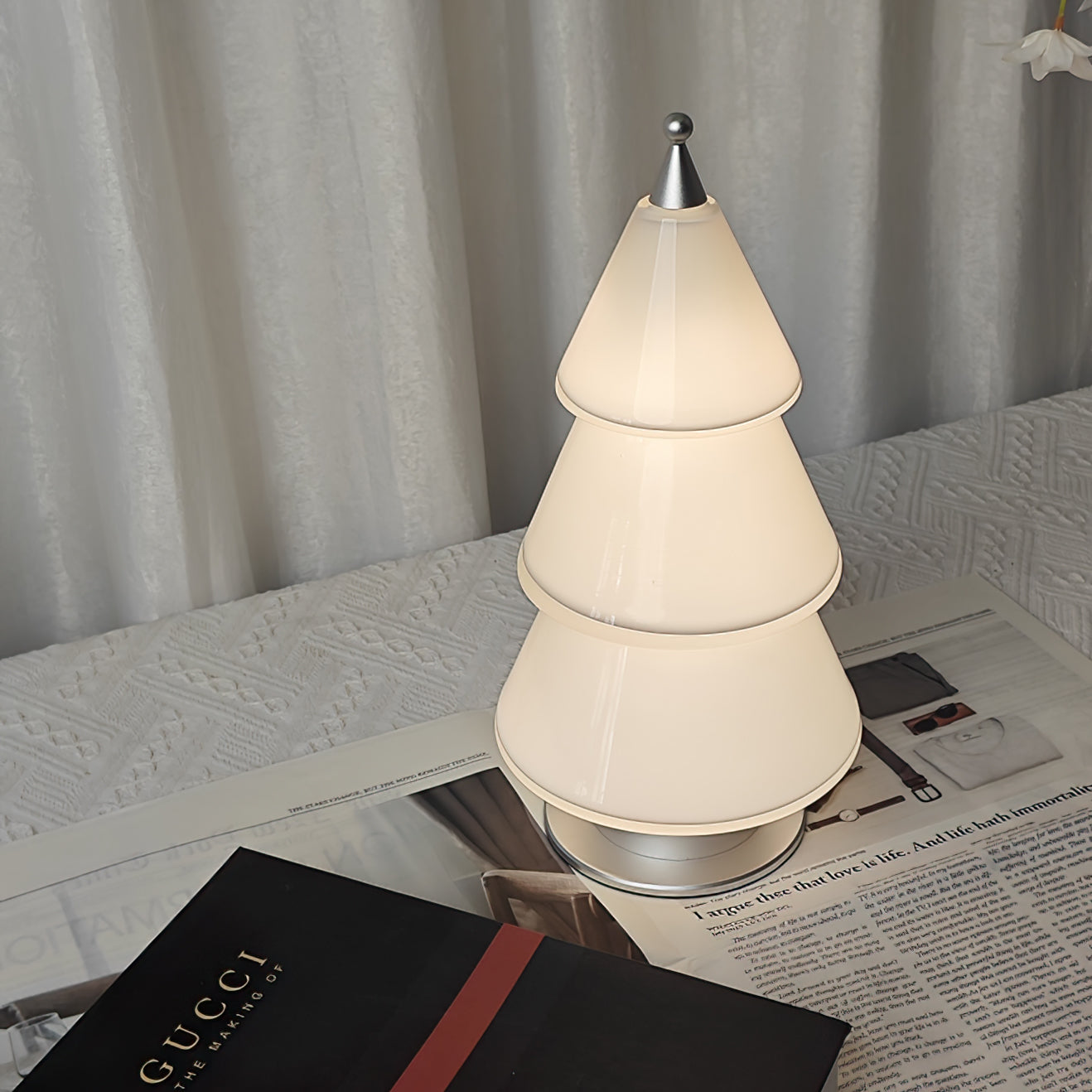 WINTHROP LUMINOUS ORB TABLE LIGHT