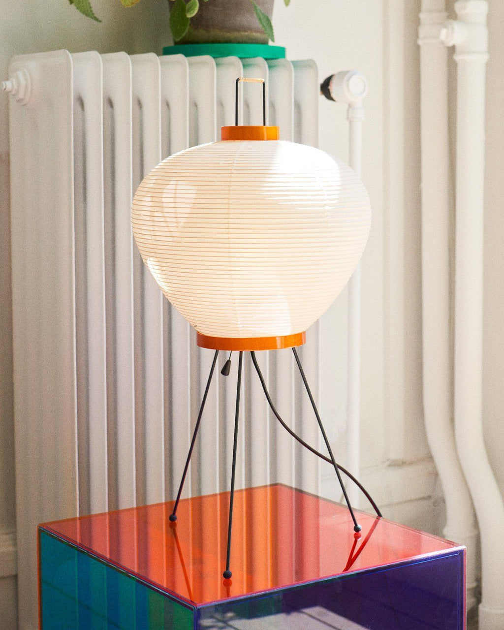 FENWICK TRIPLE-ARMED TABLE LANTERN
