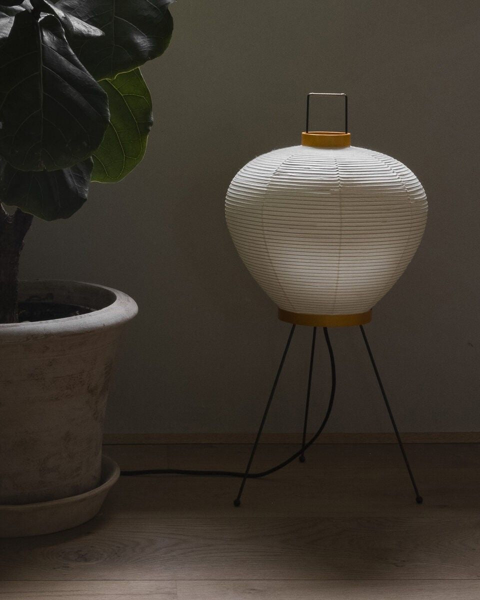 FENWICK TRIPLE-ARMED TABLE LANTERN