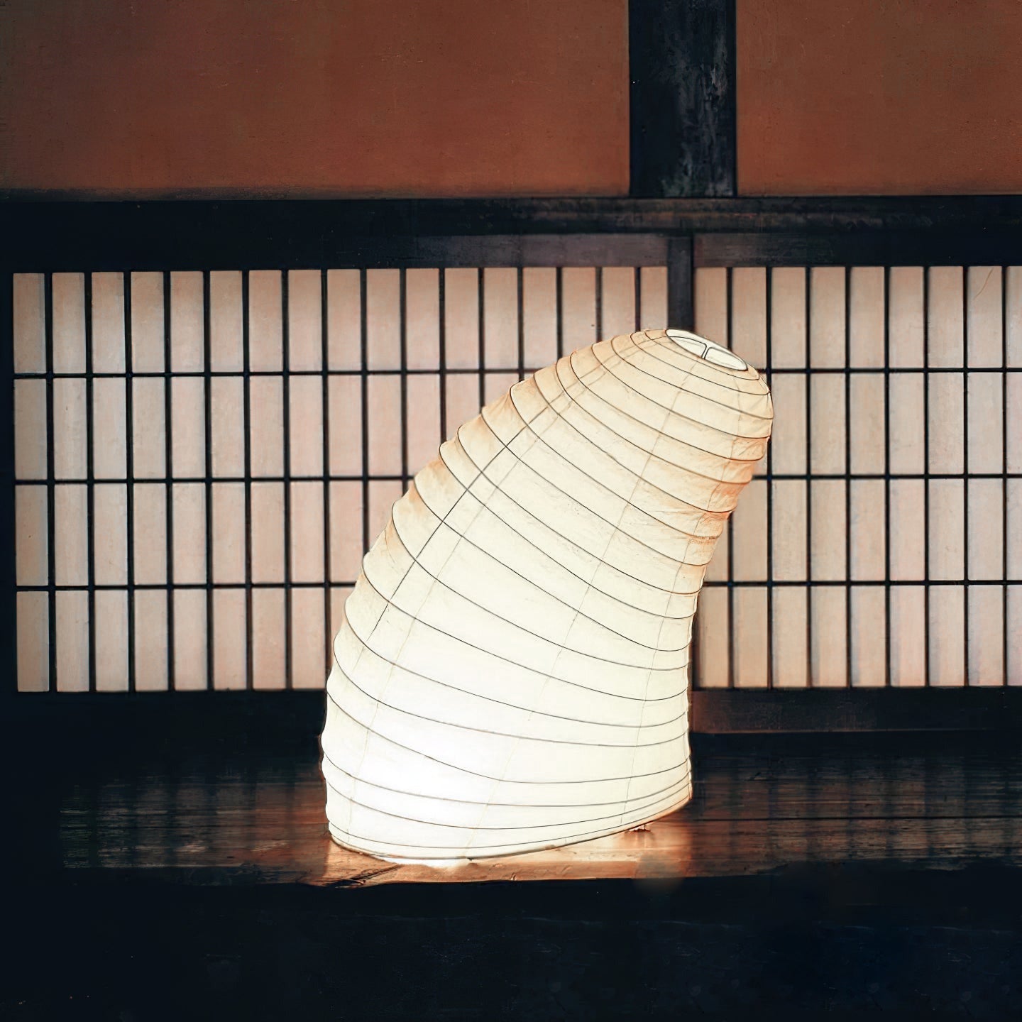 FARNWORTH PAPER LATTICE TABLE LAMP