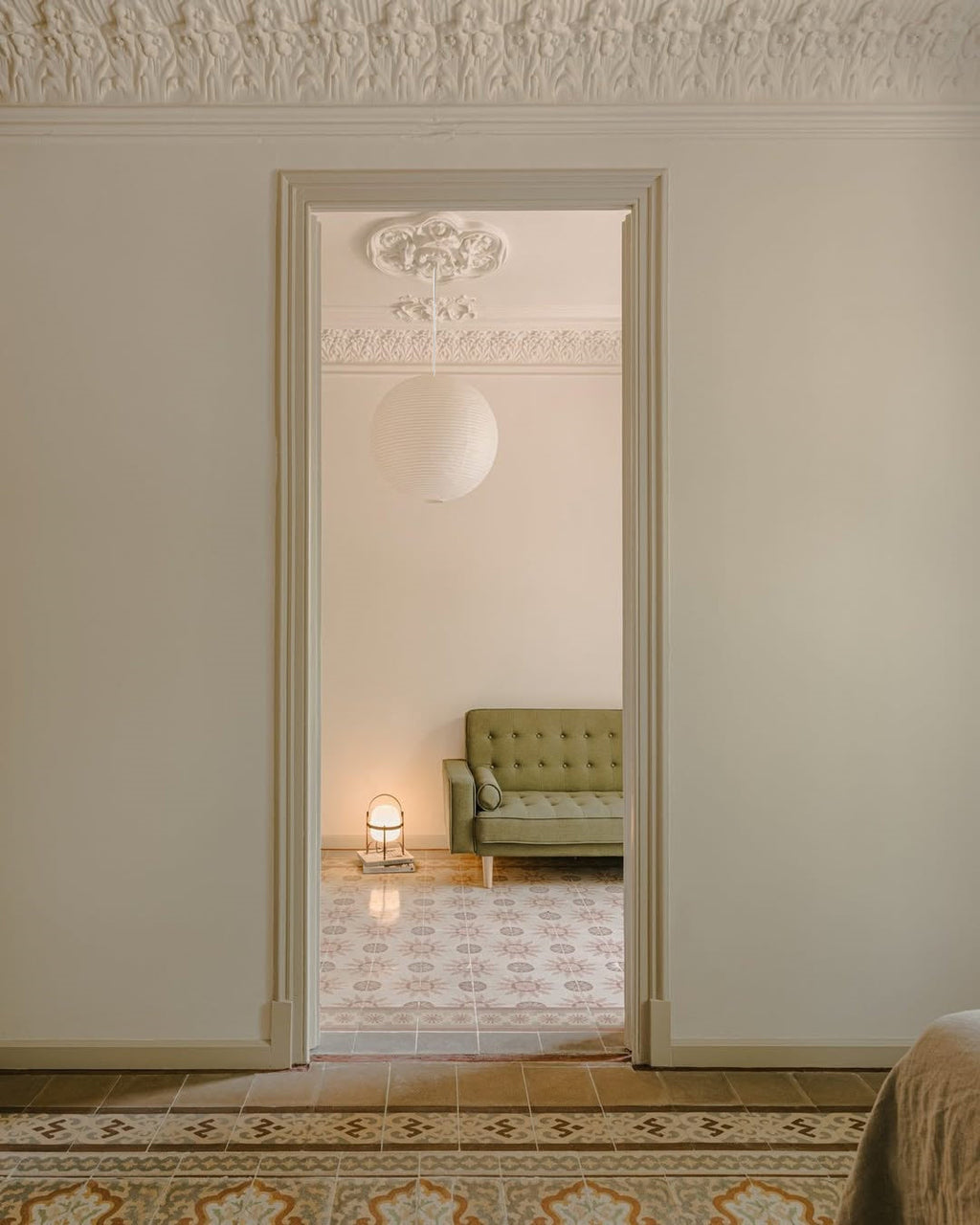 CHARLESTON PETAL PENDANT LIGHT