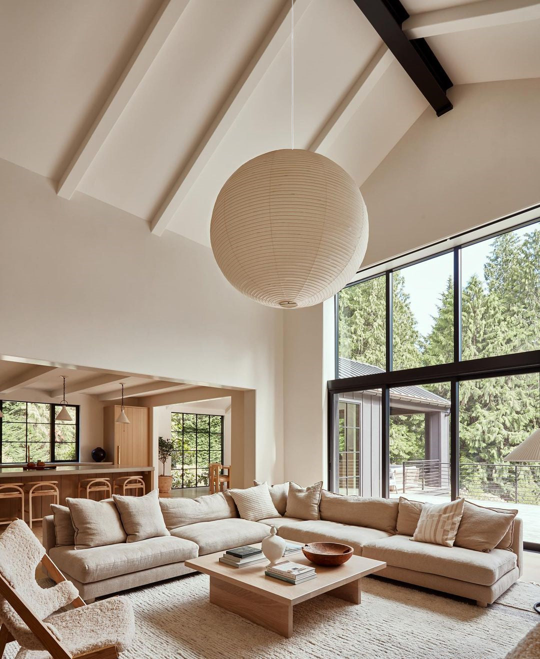 CHARLESTON PETAL PENDANT LIGHT