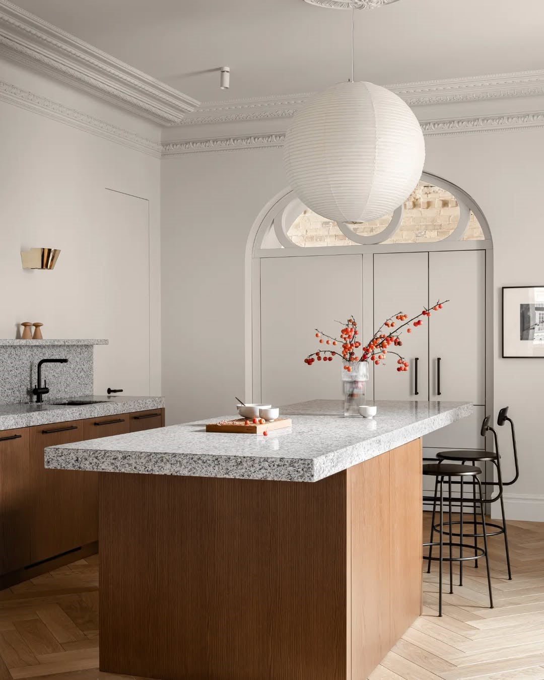 CHARLESTON PETAL PENDANT LIGHT