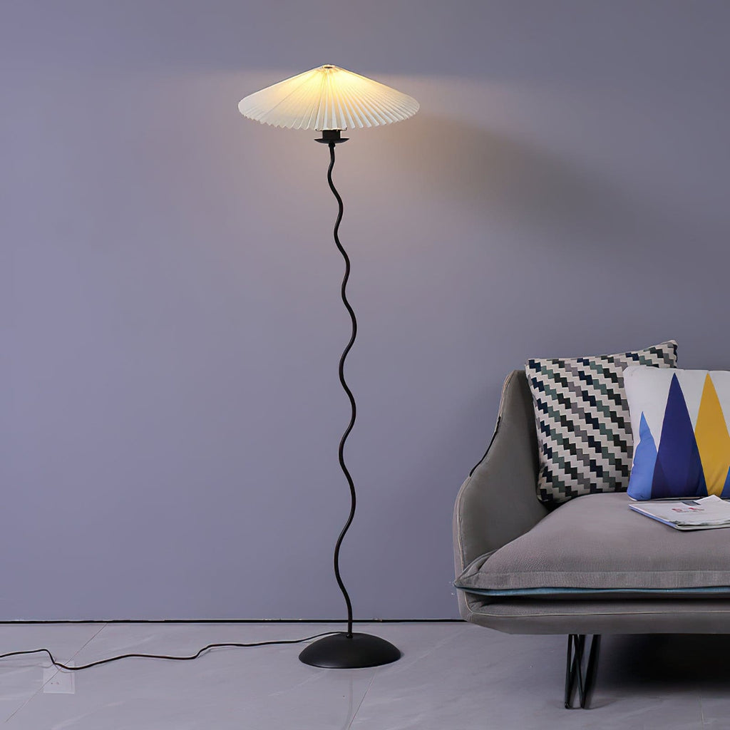 FENWICK CURVILINEAR PLEATED LAMP