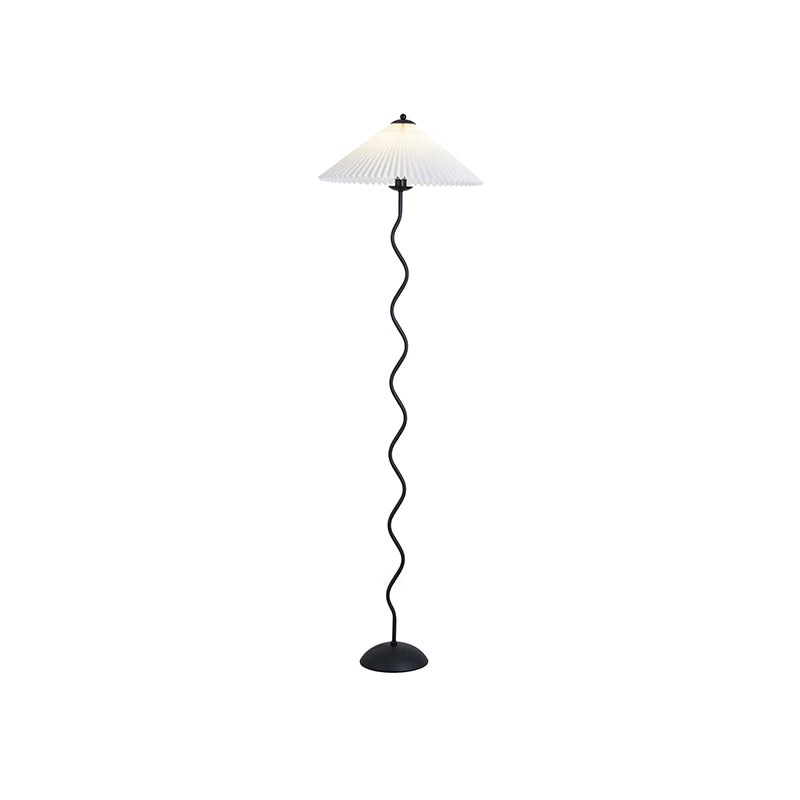 FENWICK CURVILINEAR PLEATED LAMP