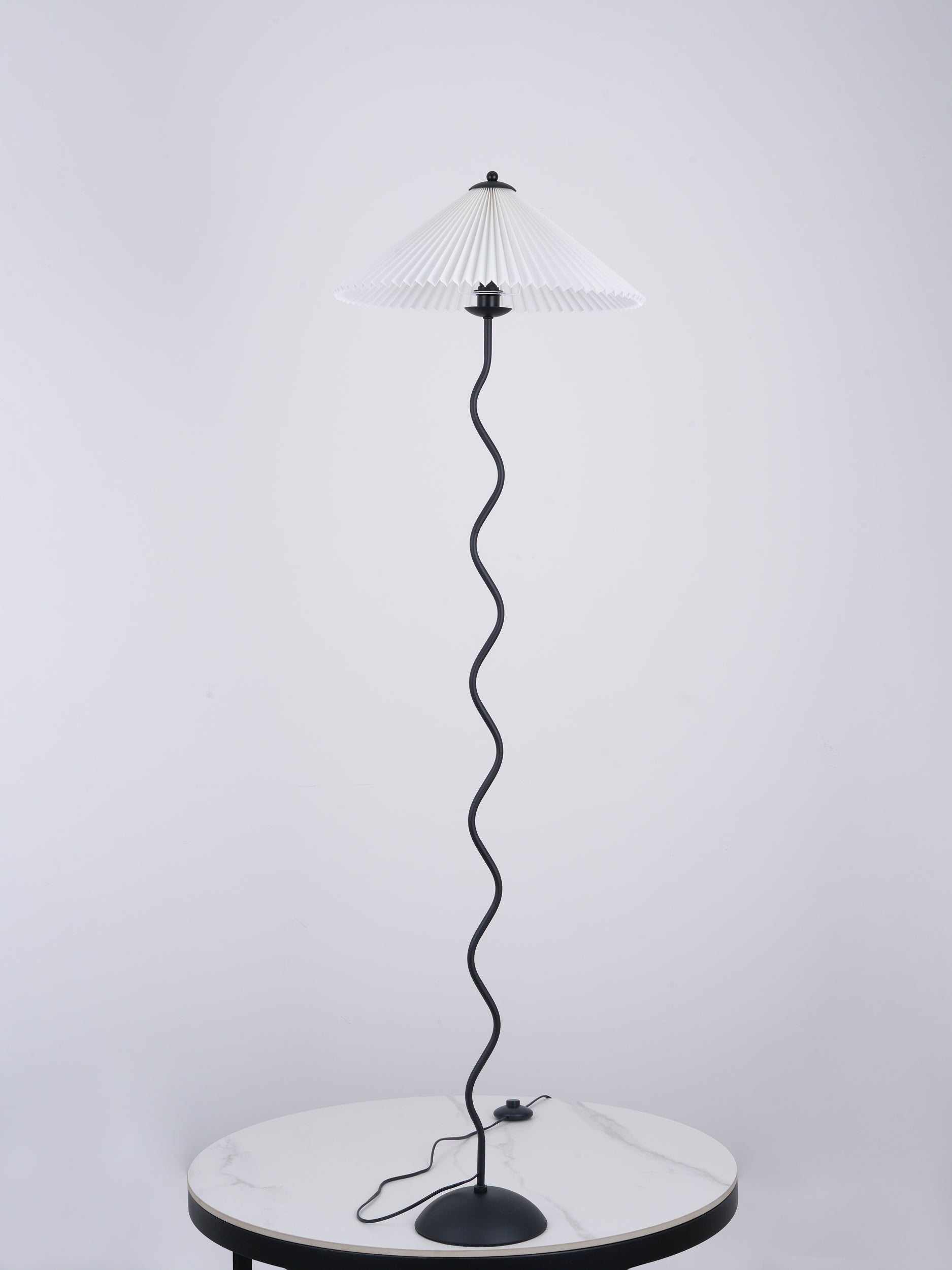 FENWICK CURVILINEAR PLEATED LAMP