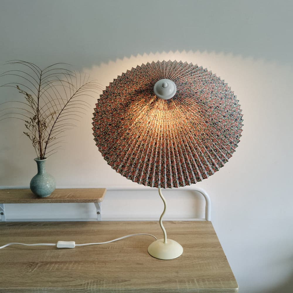 FENWICK RIBBONED ILLUMINATION LAMP