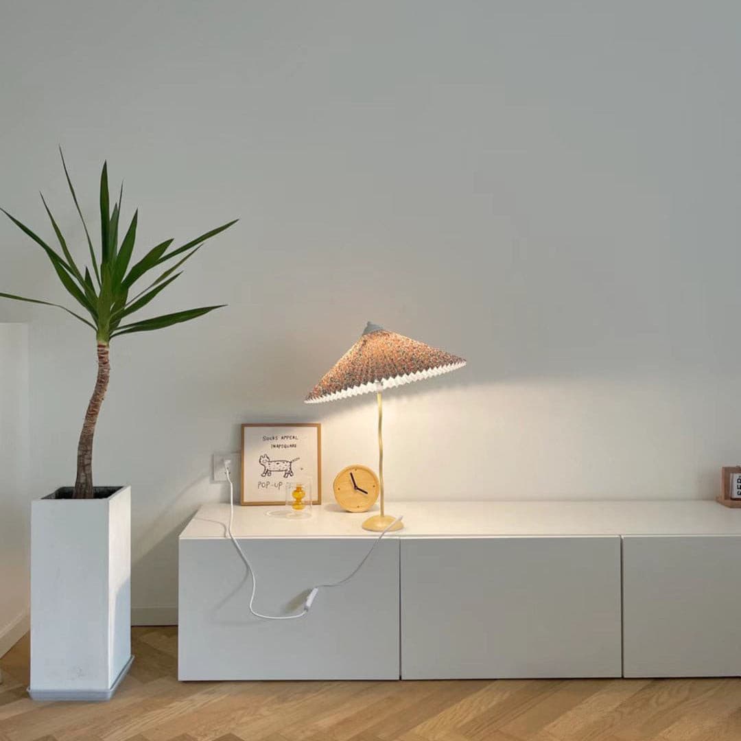 FENWICK RIBBONED ILLUMINATION LAMP