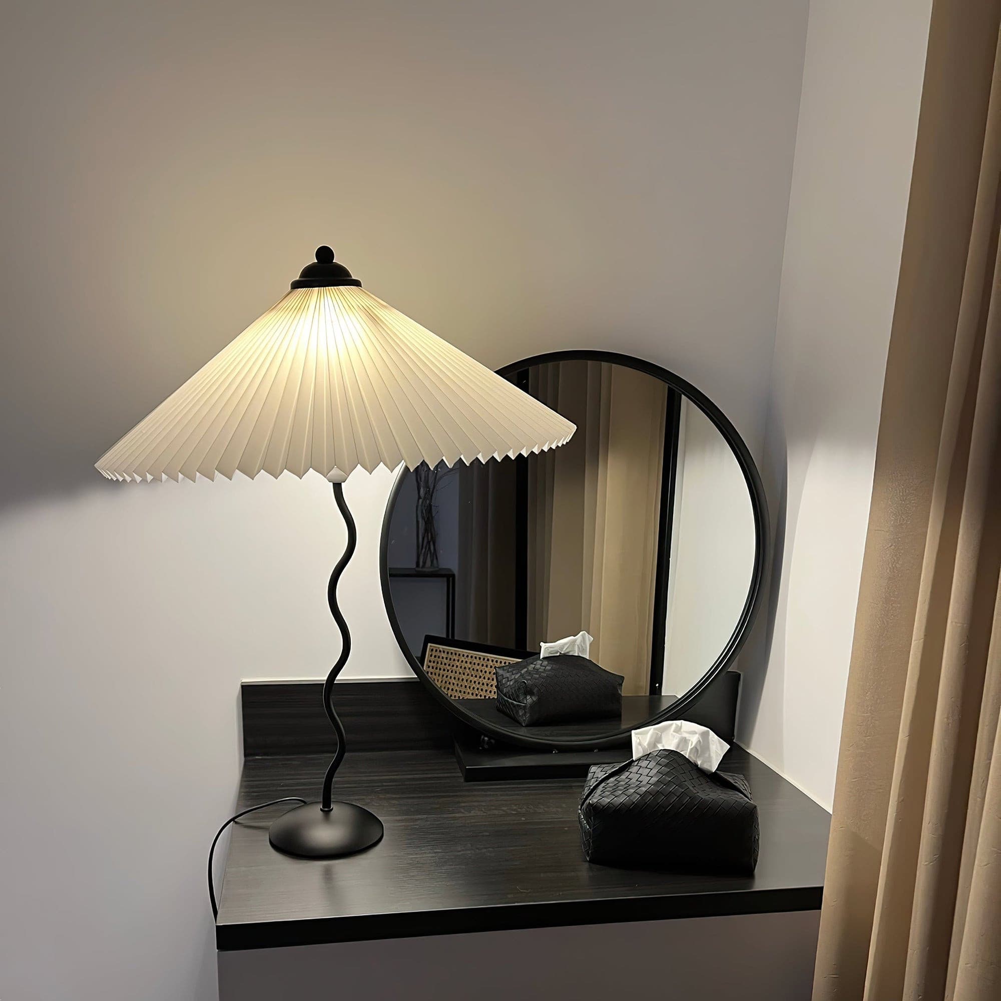 FENWICK RIBBONED ILLUMINATION LAMP