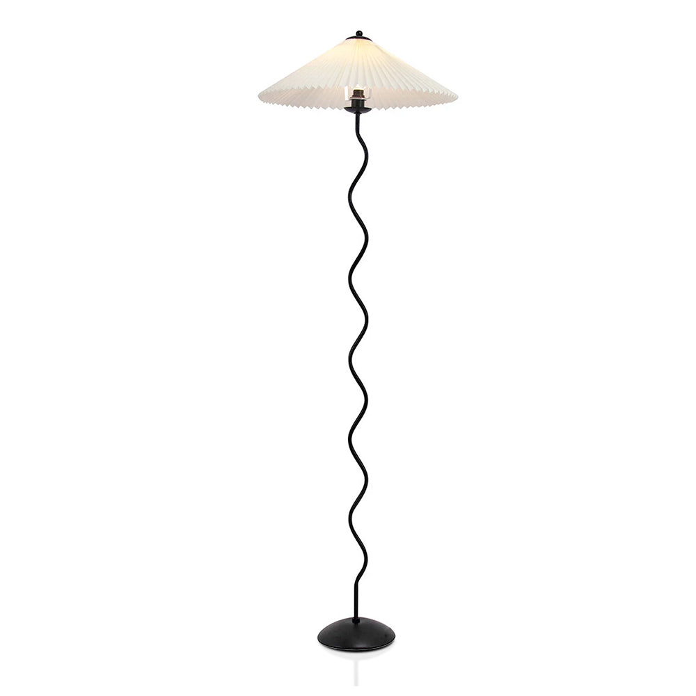 FENWICK CURVILINEAR PLEATED LAMP
