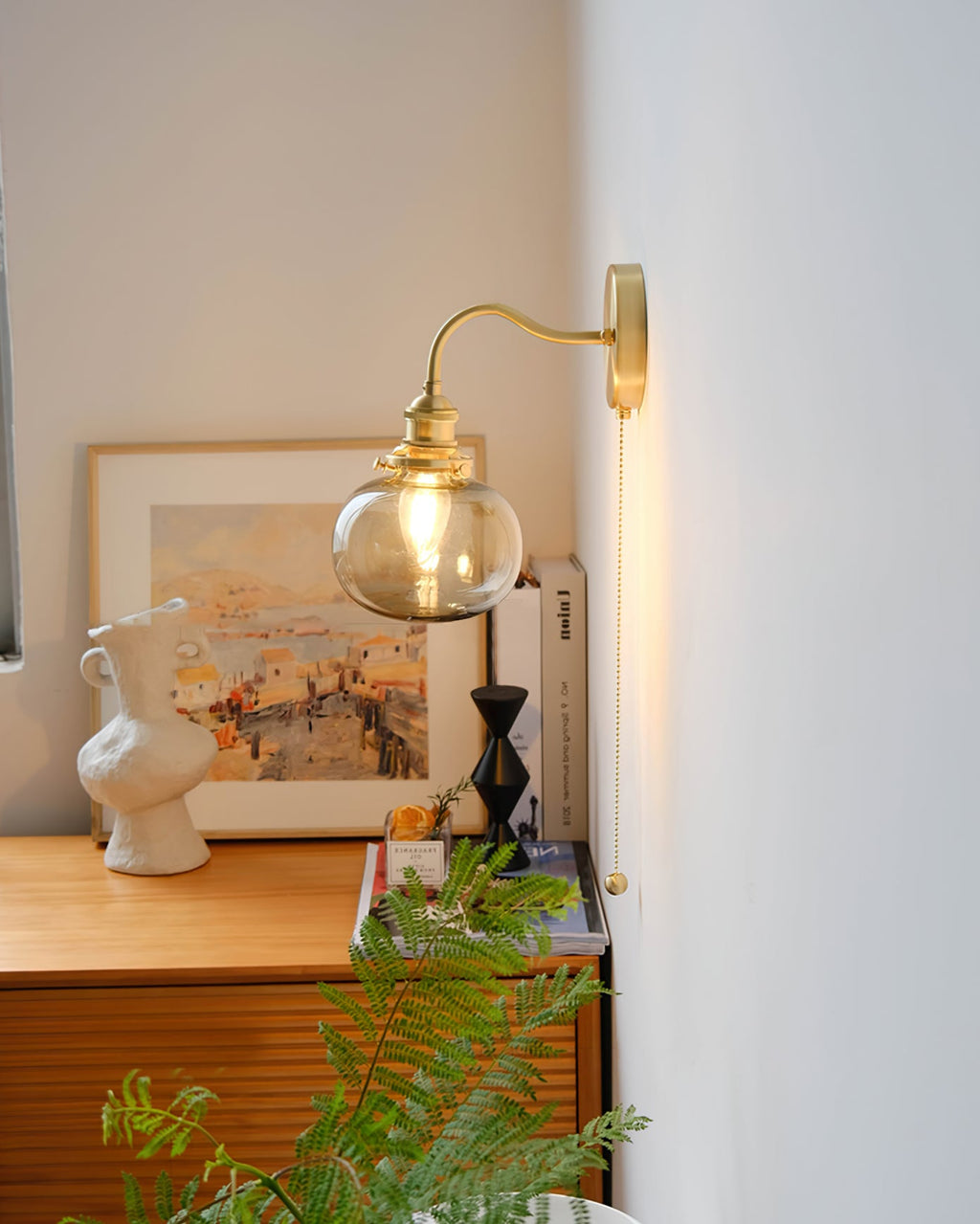 RAVENSHIRE ILLUMINATED GLASS SCONCE
