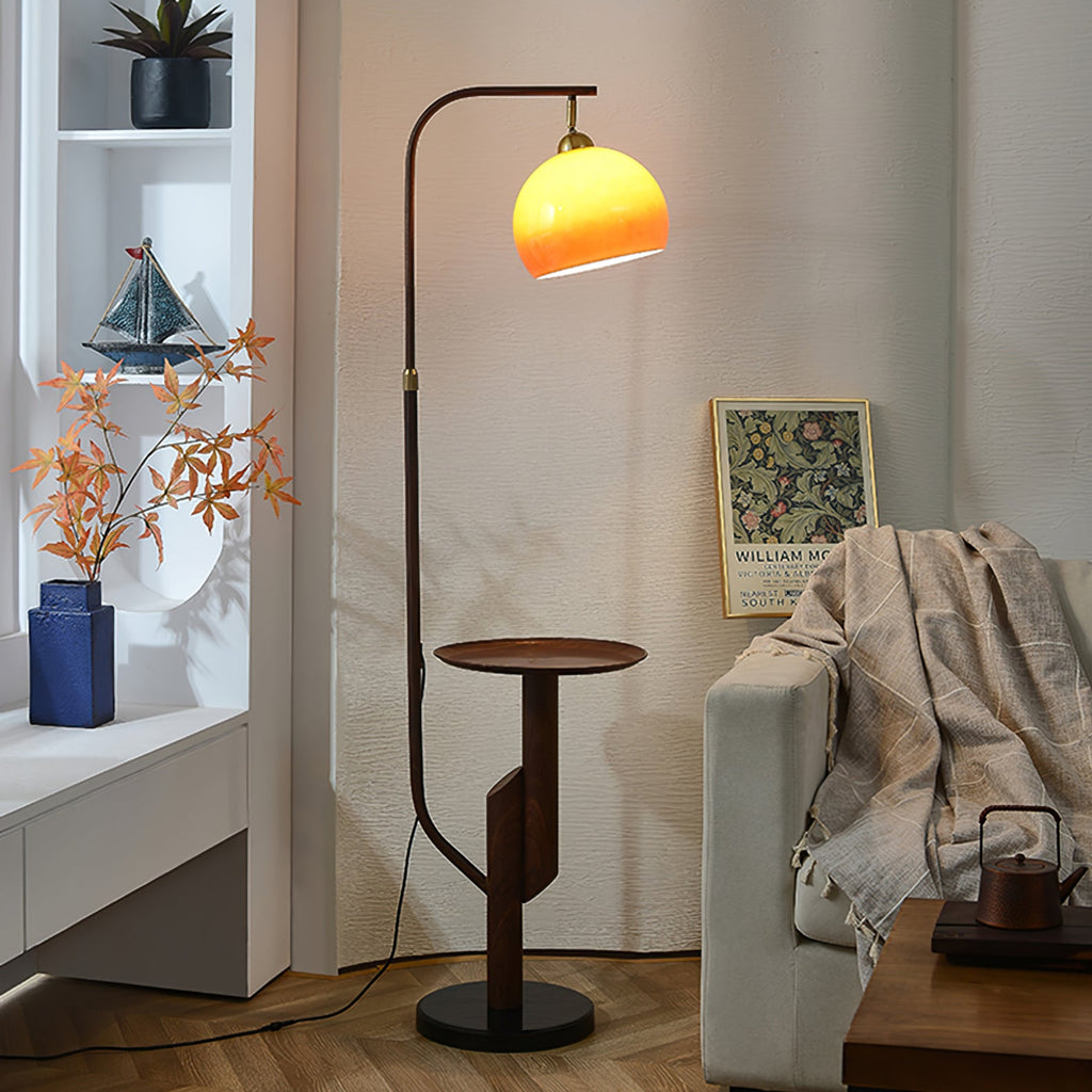 CHARLESTON VINTAGE TRIPOD LANTERN