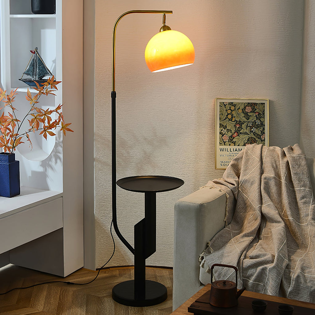 CHARLESTON VINTAGE TRIPOD LANTERN