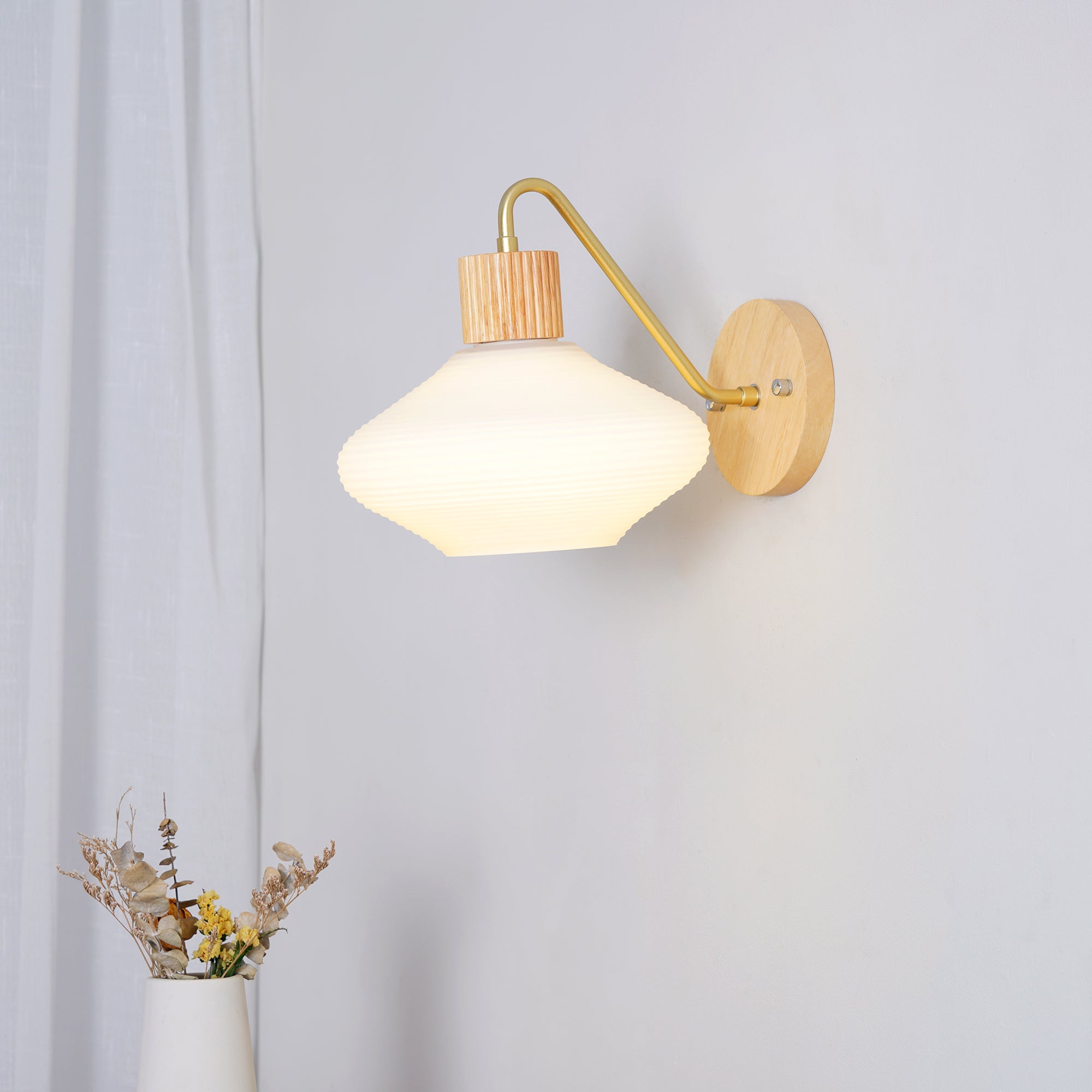FARNWORTH TAPERED BRASS WALL SCONCE