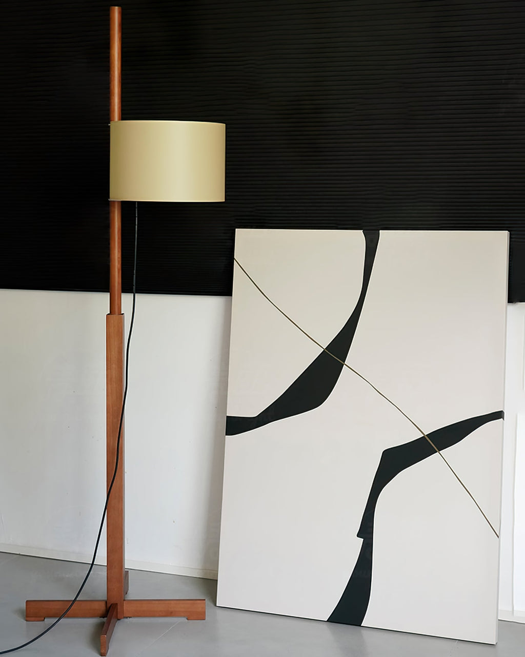 WINTHORPE WOODEN TRIPOD FLOOR LIGHT