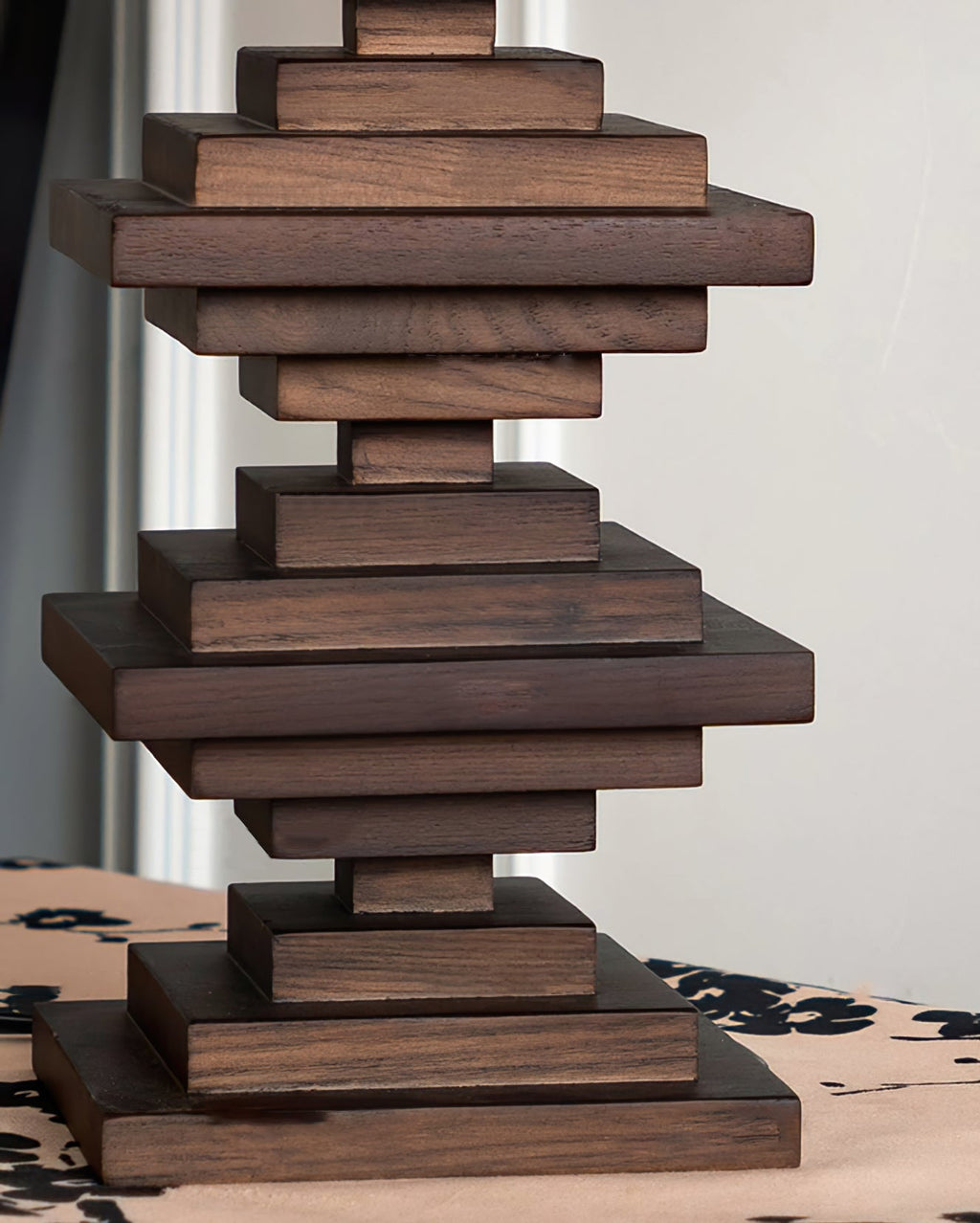 WINDSOR STACKED CUBE ILLUMINATOR