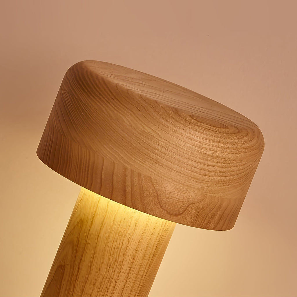 WINDSOR OAK COLUMN LAMP