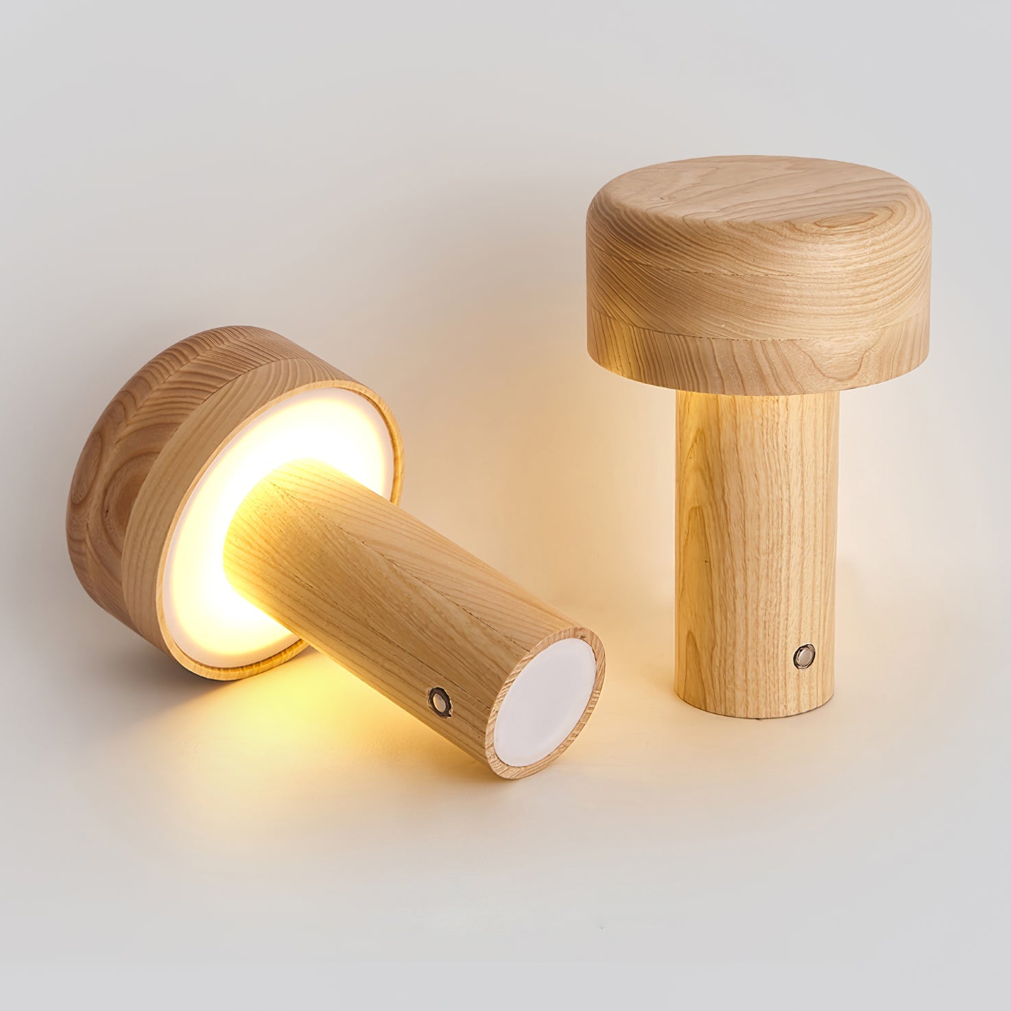 WINDSOR OAK COLUMN LAMP