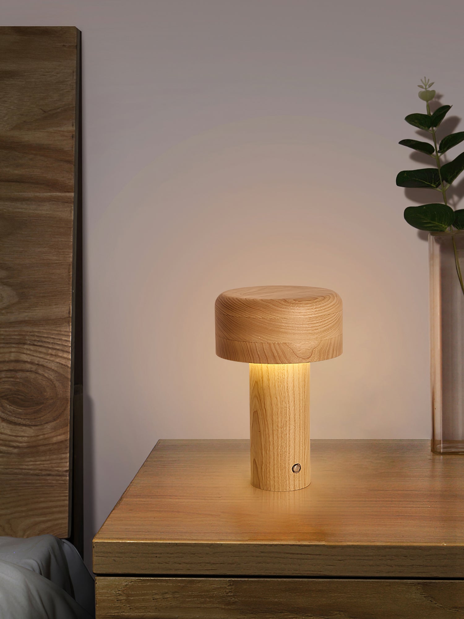 WINDSOR OAK COLUMN LAMP