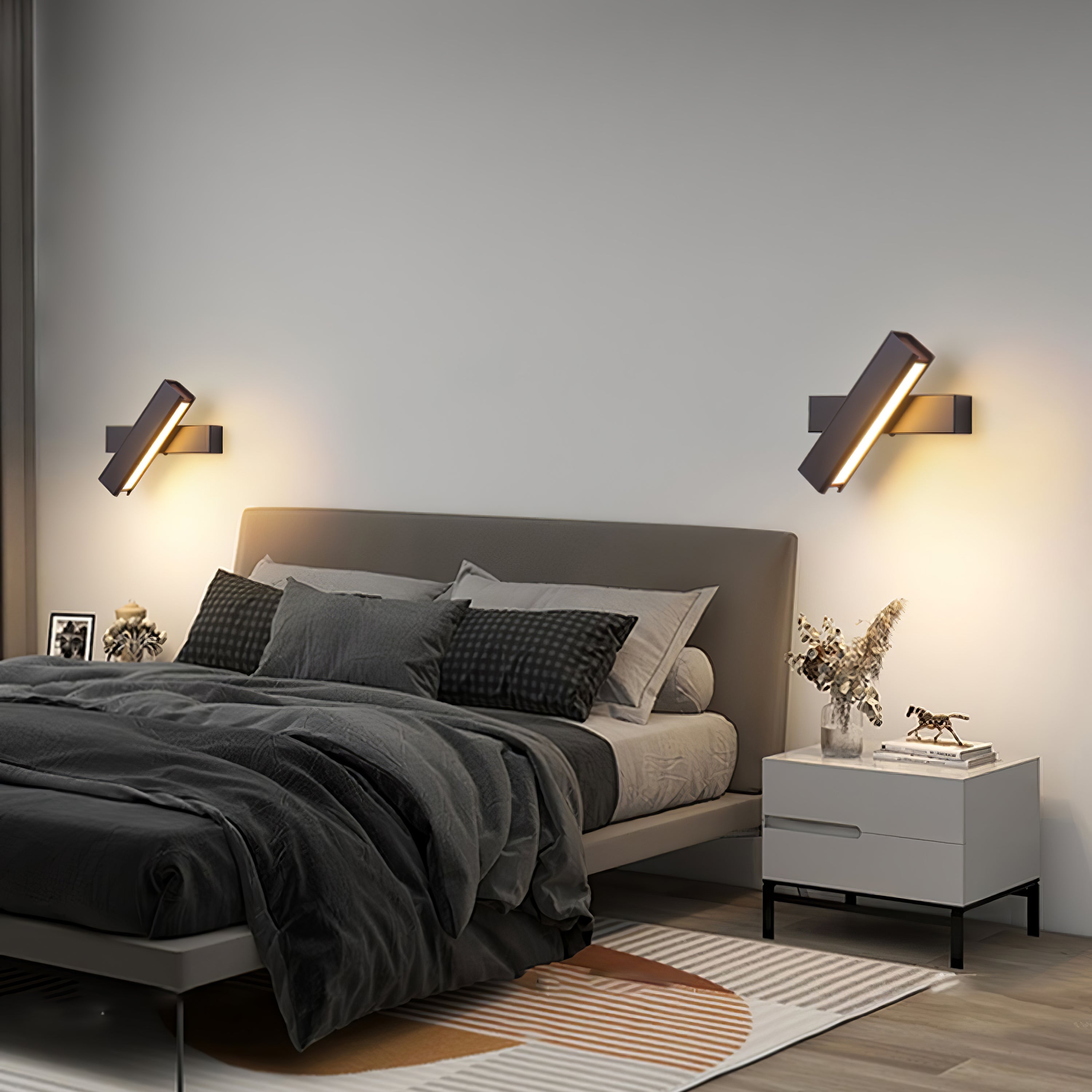 LANGLEY BOUNDLESS BRASS WALL SCONCE