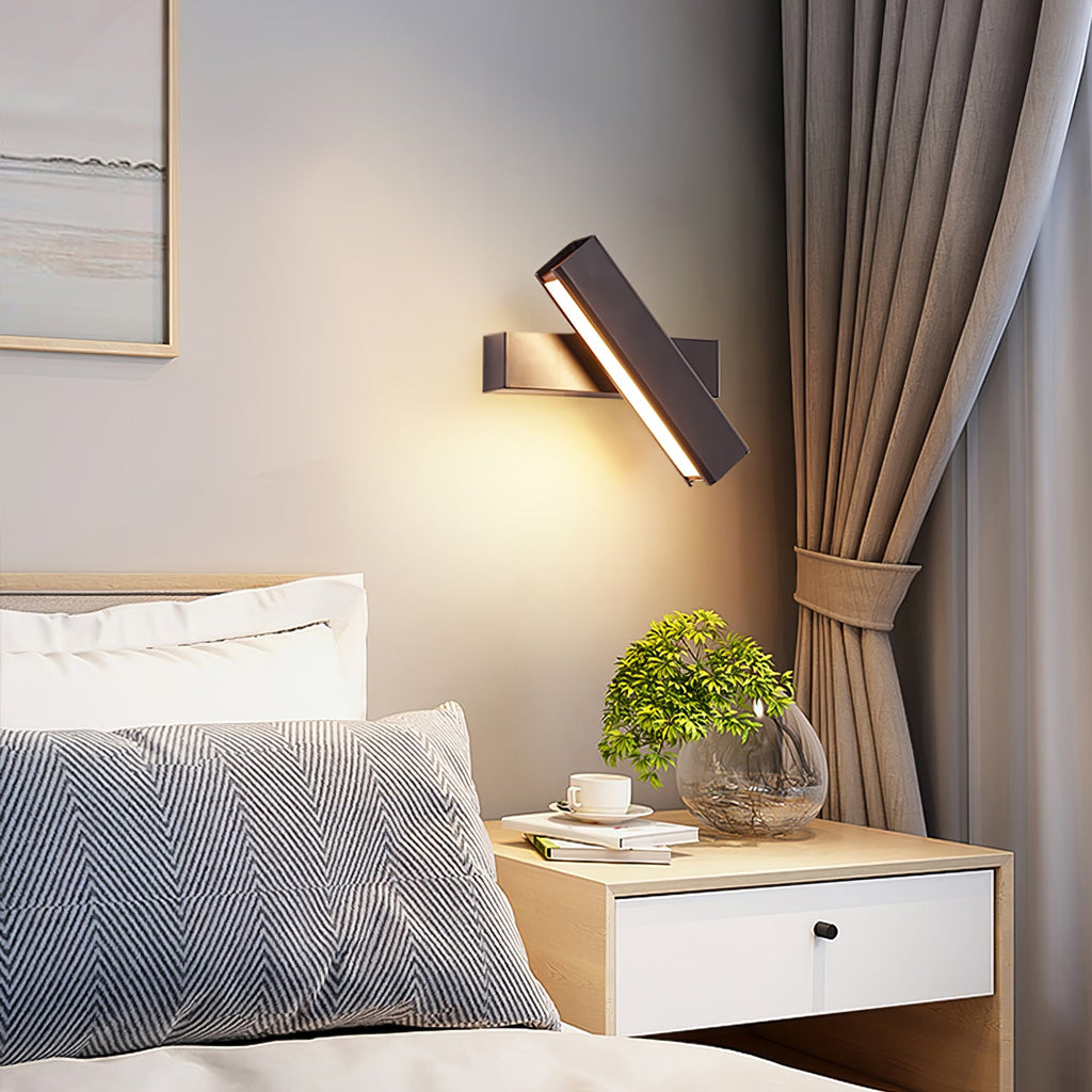 LANGLEY BOUNDLESS BRASS WALL SCONCE