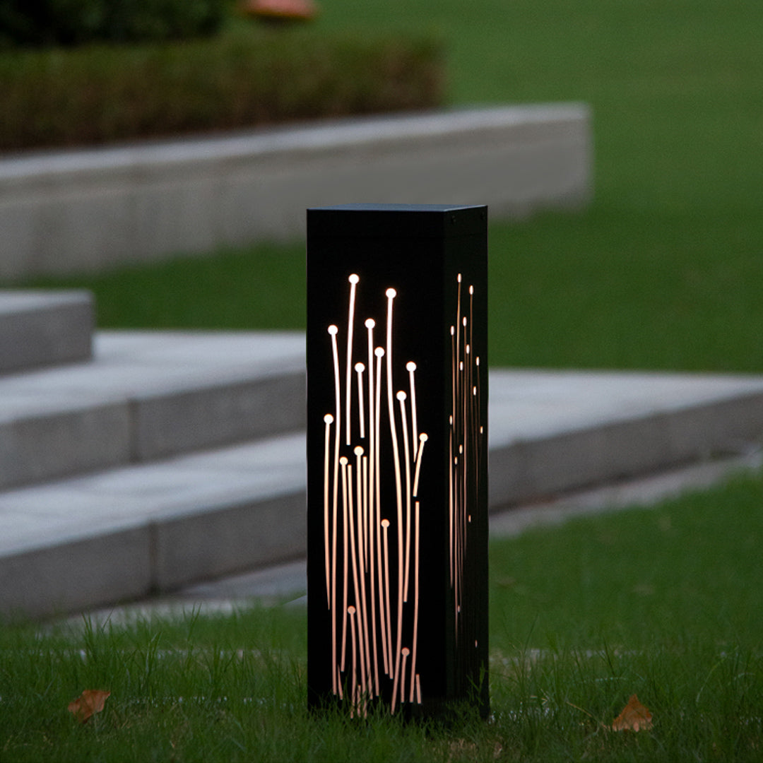 WINDSOR PATHWAY GLOW ALUMINUM OUTDOOR LIGHTING SYSTEM